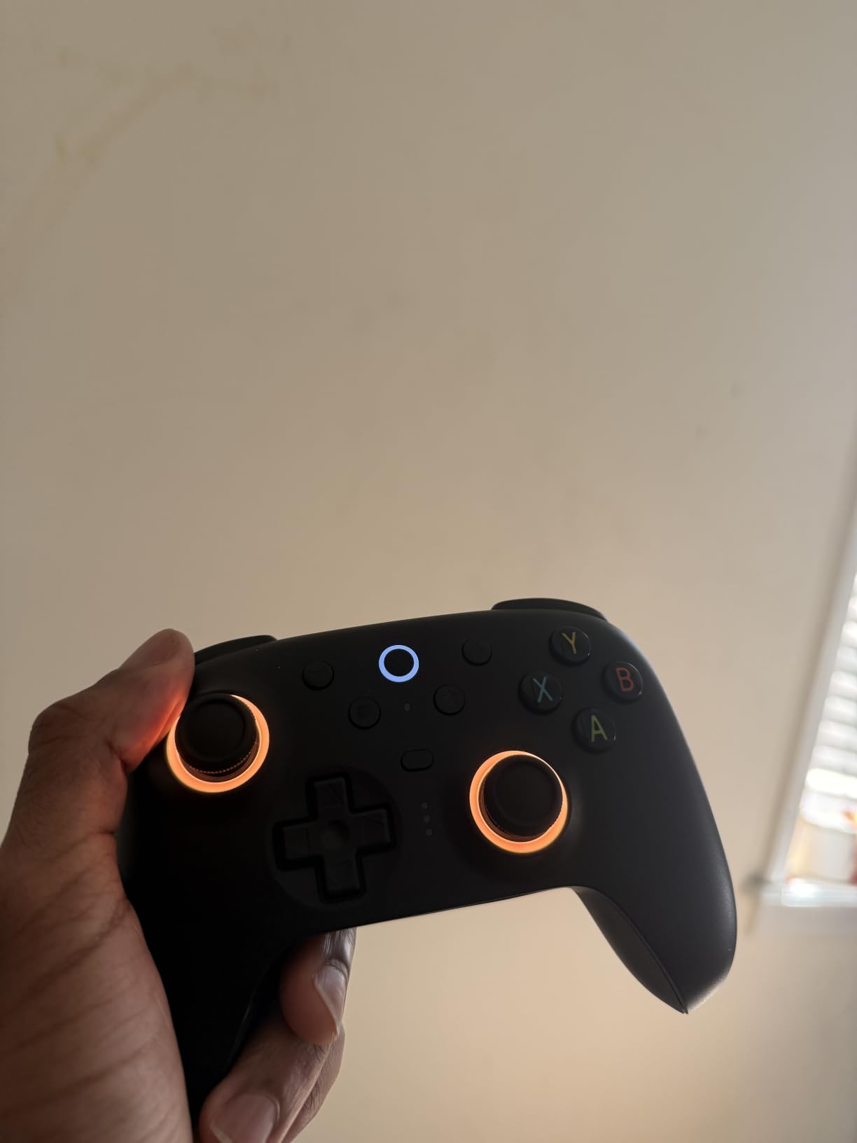 8Bitdo Ultimate 2 Wireless Controller for PC, Apple, Steam & Android, Black | TMR Joysticks, Hall/Tactile Triggers, 8Speed 2.4G, 1000Hz Polling Rate, Motion Control, RGB Fire Ring, Charging Dock customer photo 1