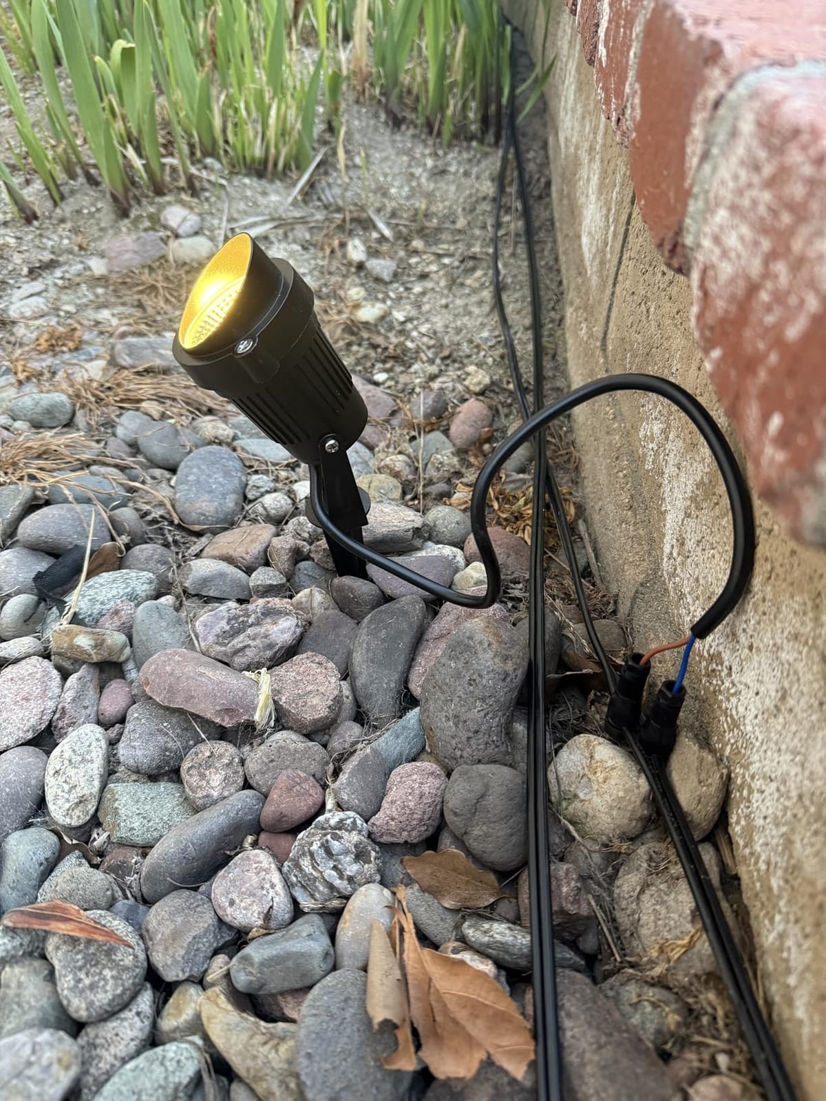 ZUCKEO All-in-One Low Voltage Landscape Lighting Kit, 5W LED Landscape Lights with Transformer, 120FT Wire and Connectors, Waterproof Outdoor Spotlight for Yard Garden House, 3000K 12V-24V, 12Pack customer photo 2