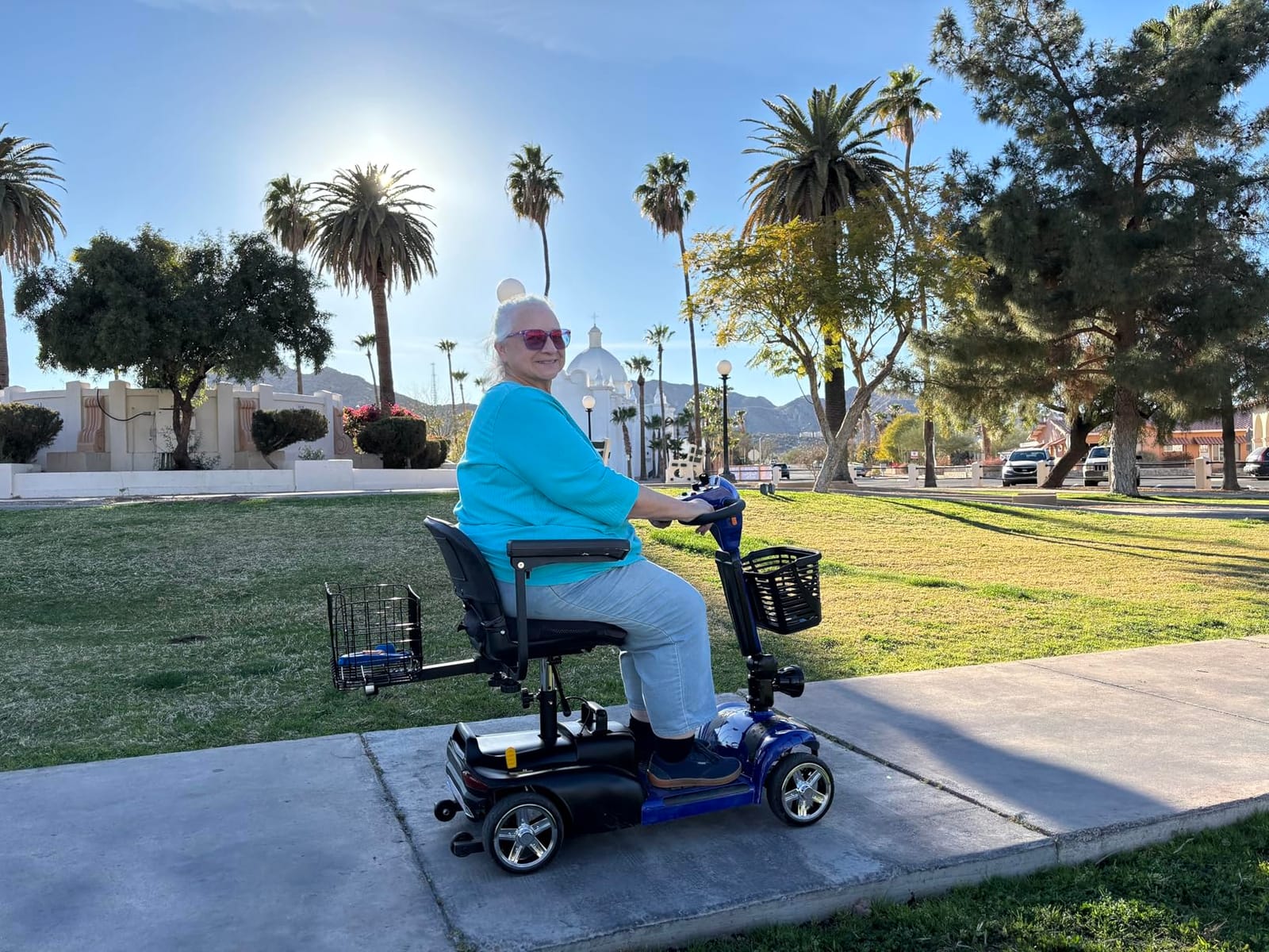 Ecomobi 32 Miles Heavy-Duty 1000W Mobility Scooter for Seniors & Adults | 500LBS Load, 15MPH, Bluetooth Speaker & GPS tracker, Full Suspension, USB Charging & Dual Baskets, 20° Climbing customer photo 1