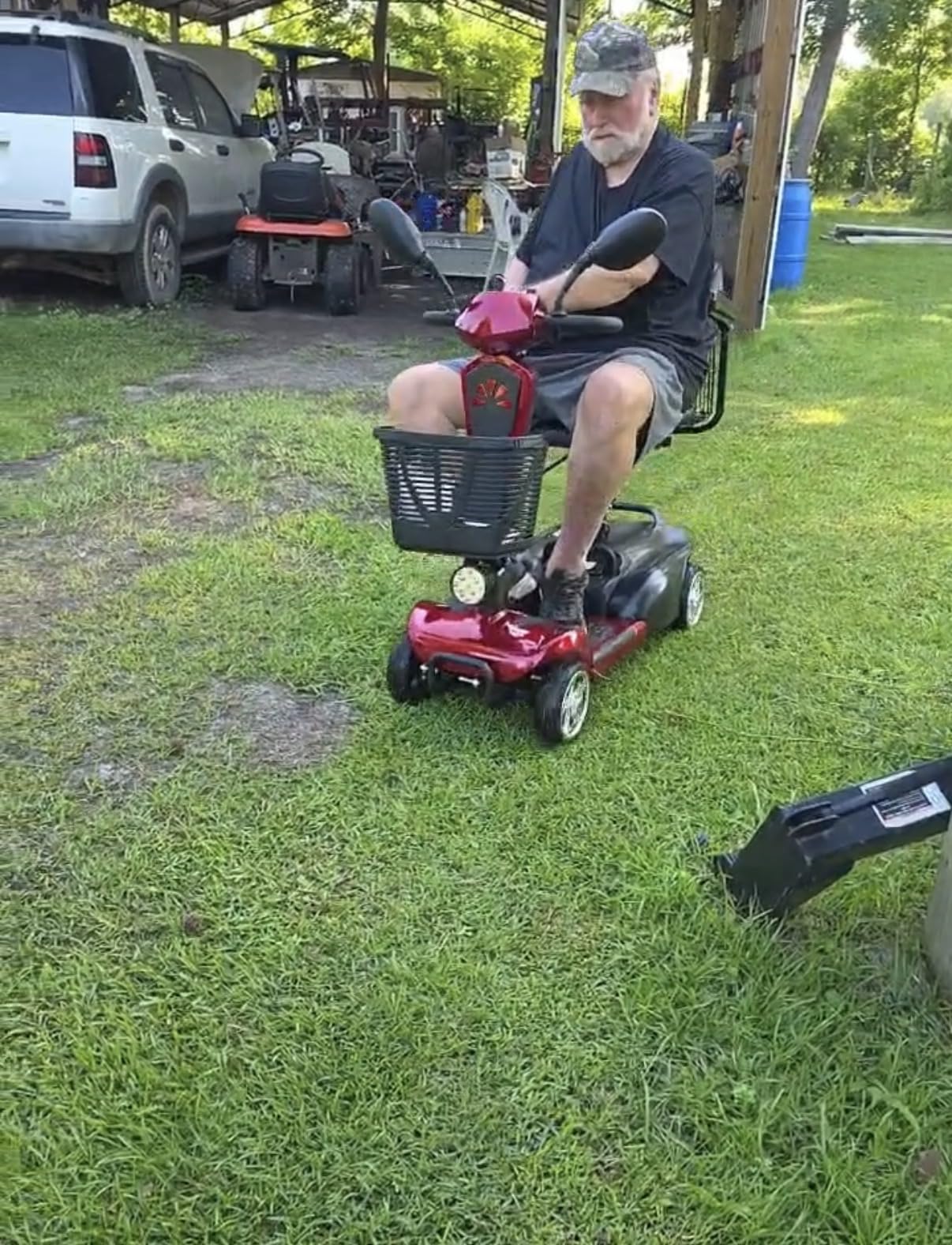 15/25/30/50Miles Eldryvon 4 Wheels Electric Mobility Scooter for Seniors, Dual Basket, 350W Powered Wheelchair with Rotating Seat, Foldable Motorized Scooter for Adults (Red, 15Miles) customer photo 2