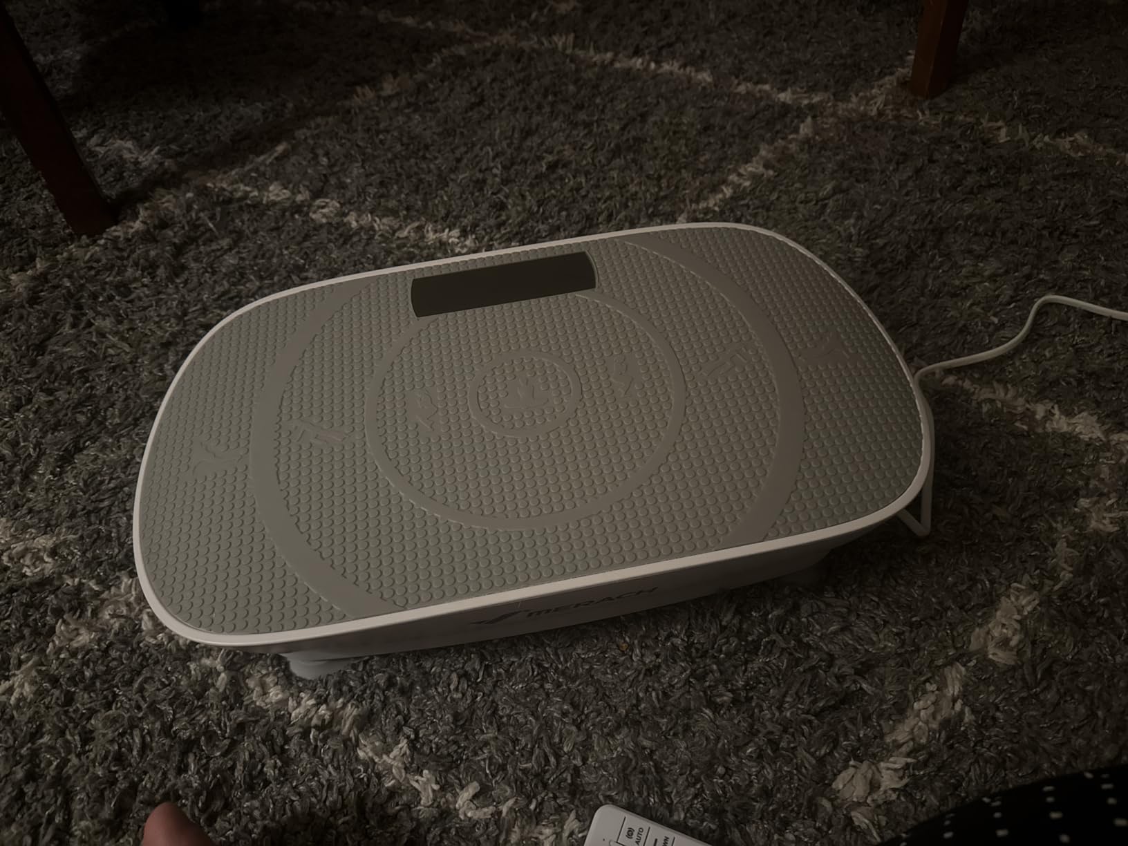 Merach CV30 Curved Vibration Plate Exercise Machine for Lymphatic Drainage | Resistance Band, Vibrating Plate with Real-Time Calorie Tracking on LED Display, Fitness Equipment for Home Gym Women Men customer photo 1