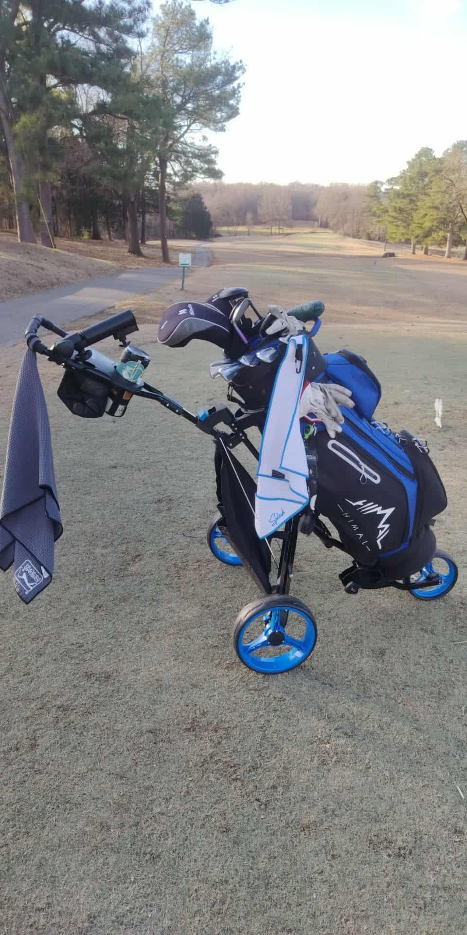 PRECISE Cruiser - 3-Wheel Golf Push Cart | Foot Brake, Stabilizer Rods, Folding Trolley, Ergonomic Handle, Storage Bag, Scorecard, Cup Holder, Black customer photo 2