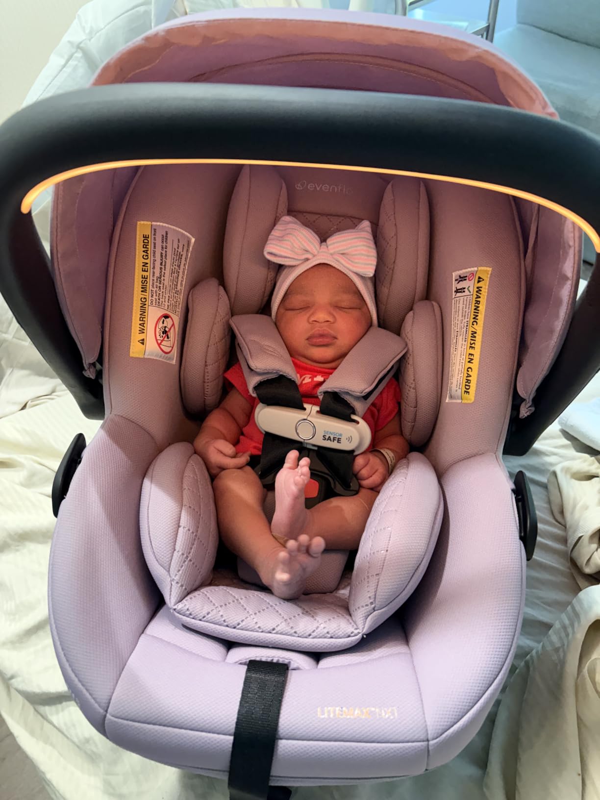 Evenflo LiteMax NXT Preemie and Infant Car Seat with SensorySoothe, Green & Gentle Fabric, & SensorSafe Technology, Rear-Facing Lightweight, 3-30lbs, Birth-2 Years (Agate) customer photo 1
