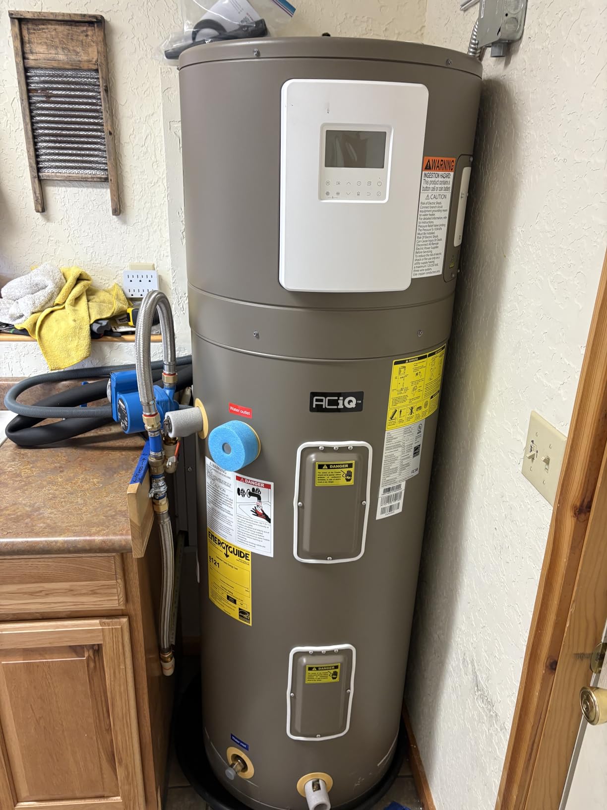 ACiQ 50 Gallon Electric Residential Hybrid Heat Pump Water Heater Tank | WiFi, Ultra Quiet 49.5 dBA customer photo 1