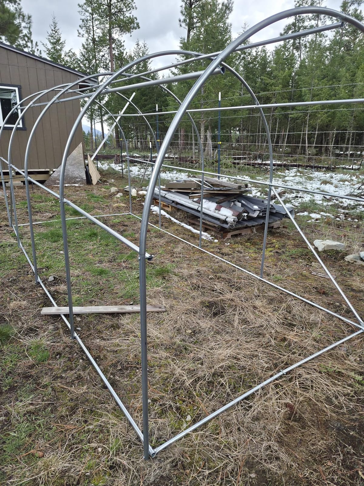 KING BIRD Premium 20x10x6.6FT Greenhouse for Outdoors Large Walk-in House | Upgraded Zipper Galvanized Metal Frame Mesh Door Screen Window Tunnel Hoop for Garden Plant Winter, 2 Stiffeners, White customer photo 1