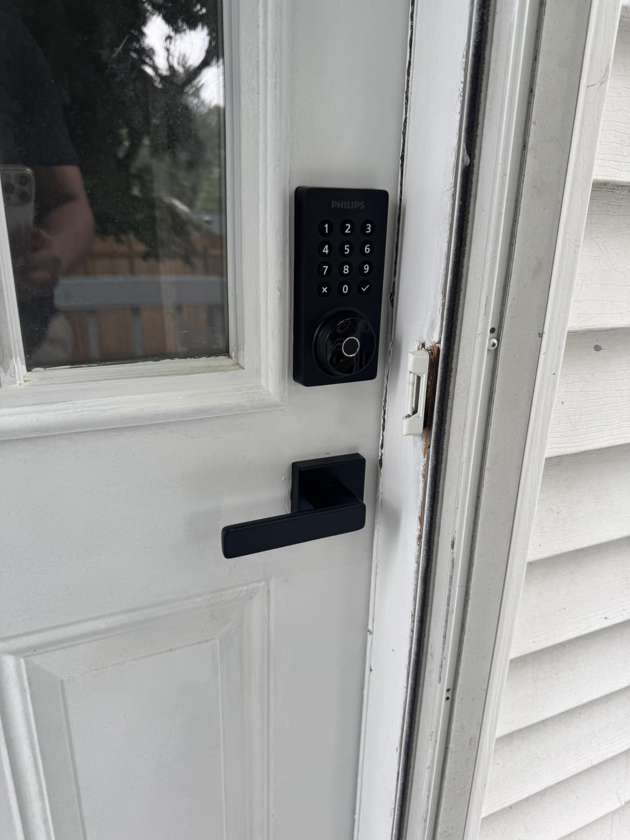 Philips WiFi Keypad Door Lock with Handle, Built-in WiFi, APP Remote Control, Voice & Fingerprint Unlock, Smart Locks for Front Door with Auto Lock, Digital Front Door Lock Set, Keyless Entry Deadbolt customer photo 1