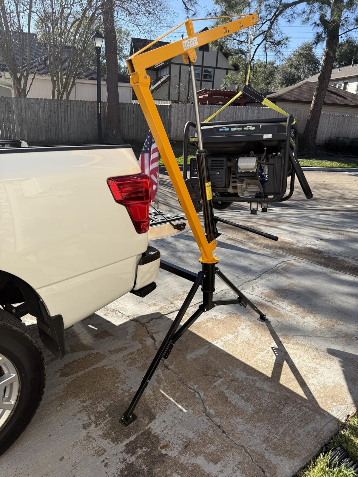 CAMMOO Truck Crane, 1000 lb Receiver Hitch Hydraulic 360 Swivel, Yellow | Receiver Hitch Mounted Truck Bed Crane With 3 Boom Positions, 500/750/1000 lb Capacity & 360 Swivel For Pickup Use customer photo 1