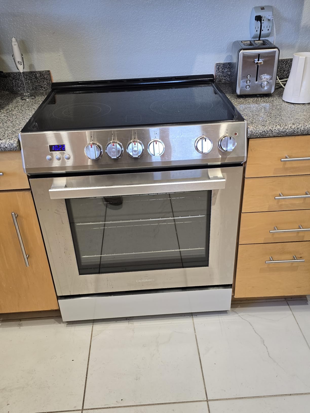 Cosmo COS-ERD304K-BK 30 in. Stellar 4.9 cu. ft. 4 Burner Electric Range, Convection, Black Glass Cooktop, Dual Element Burners, 6 Oven Functions, Digital Display with Timer, Storage Drawer customer photo 2