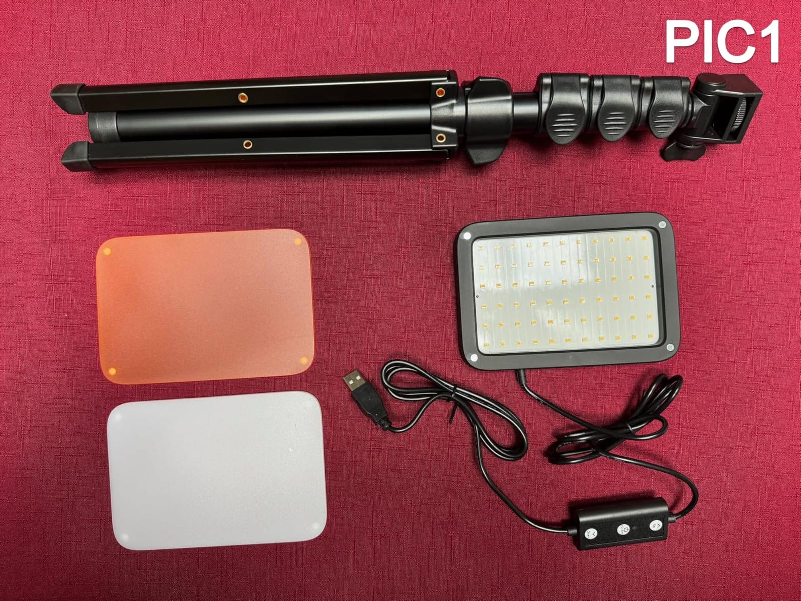 NEEWER Basics 2 Pack LED Video Light Panel Lighting Kit, Bi Color Dimmable Portable Studio Lights with Stands & Filters, 3200K-5600K 750lux CRI95 for Video Recording Live Streaming Photography, BP66 customer photo 1