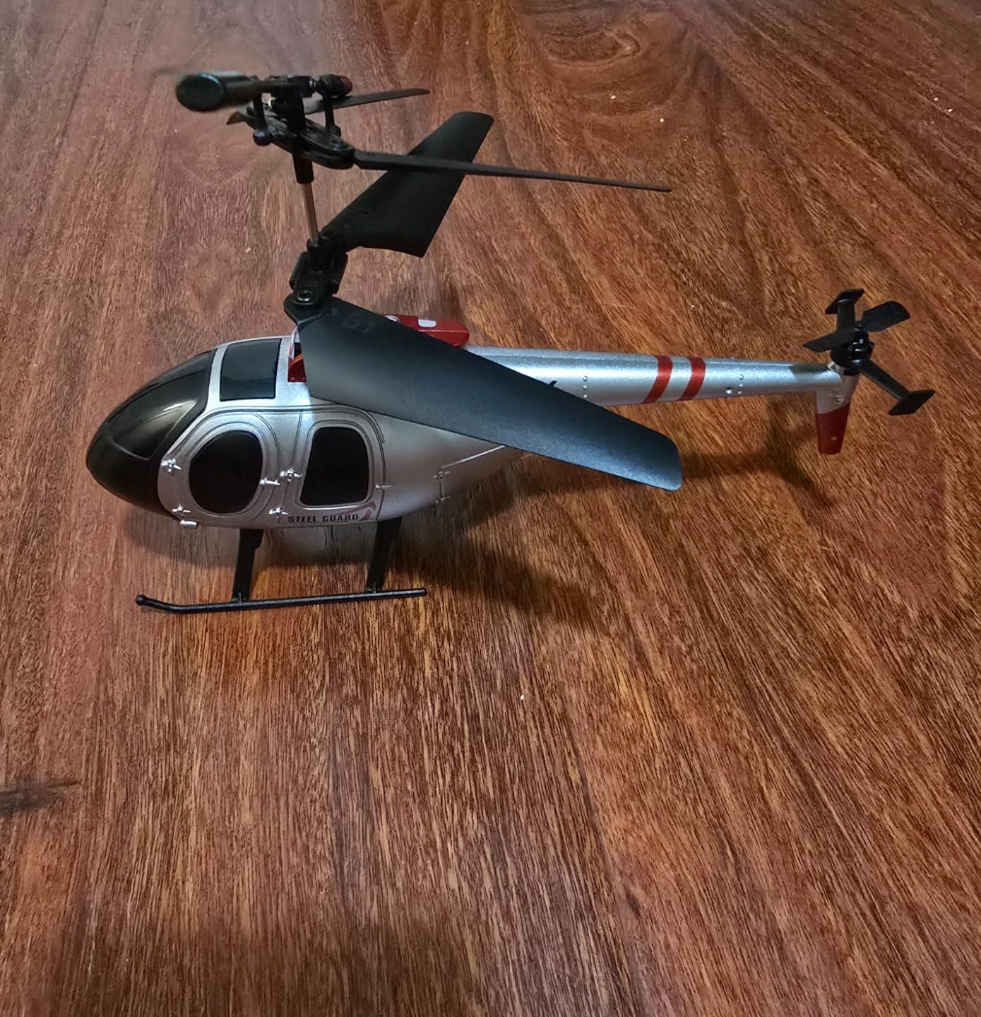 SIMREX RC Helicopter Toy for Kids & Beginners - Altitude Hold, 2 Speeds, Rechargeable with 2 Batteries, Indoor/Outdoor Hands-on Play, Ideal Gift for Boys Girls customer photo 2