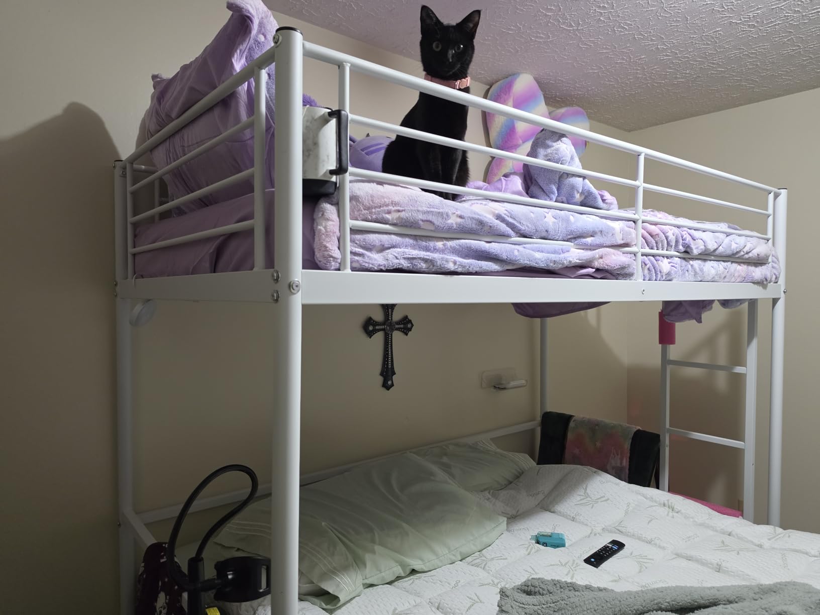 VECELO Loft Bed Twin Size, Metal Bedframe with Removable Ladder and Safety Guardrail, No Box Spring Needed, Space Saving, Noise Free, Matte Black customer photo 2