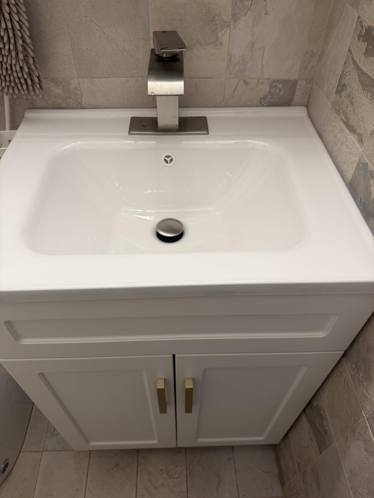 Smhxo Floating Bathroom Vanity with Sink, 40 Inch Wall Mounted Bathroom Vanity with 2 Drawers and Wave-Carved Design Door, Modern Wooden Cabinet with Ceramic Sink and Storage, Grey customer photo 1