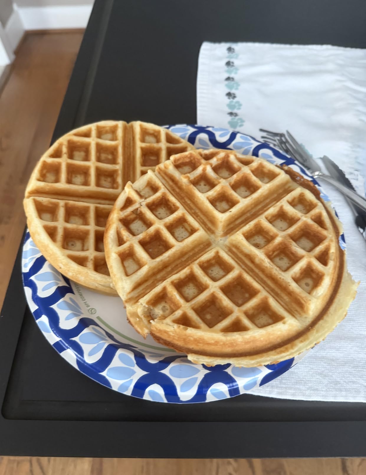 Cuisinart Double Flip Belgian Waffle Maker, Stainless Steel, 1400W | Double flip waffle iron with nonstick plates, ready indicator lights & adjustable browning, WAF-F40NAS customer photo 2