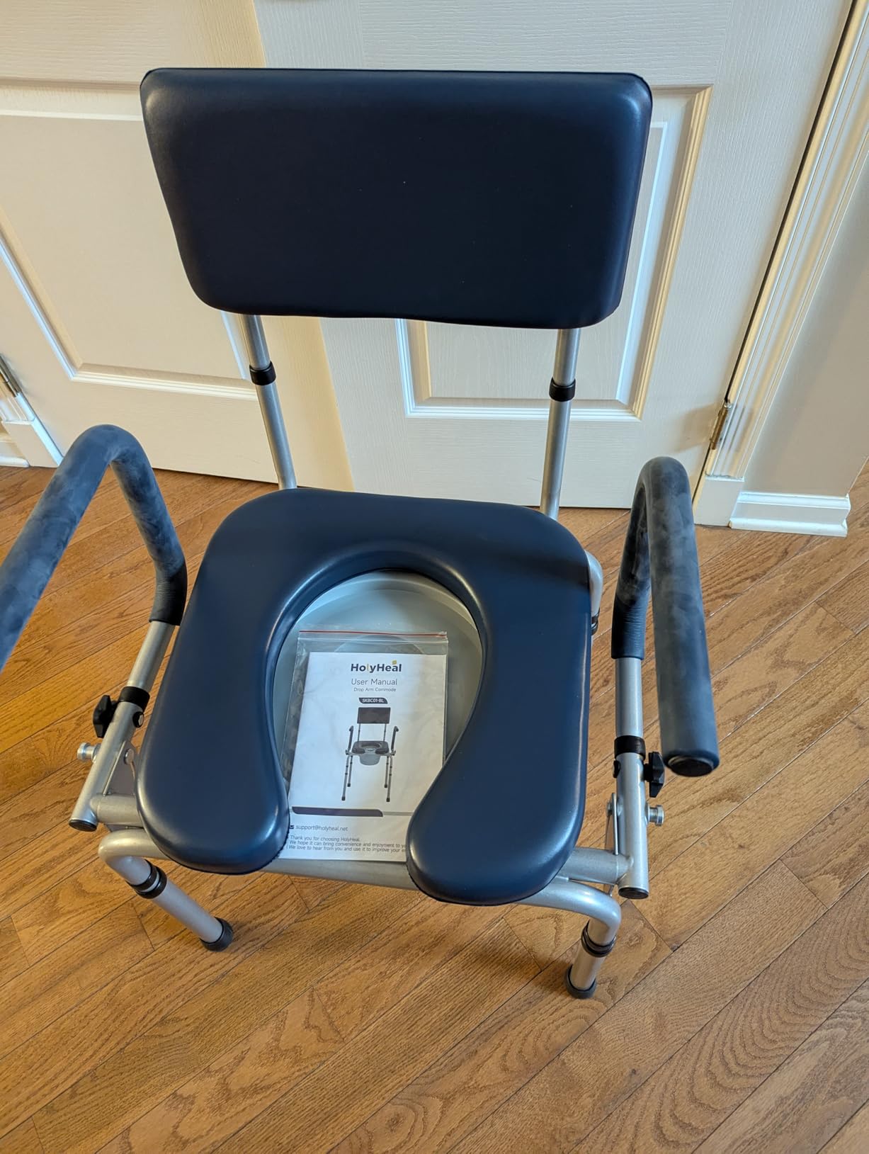Drop Arm Bedside Commodes for Seniors, Potty Chair for Adults, Portable Commode Toilet with Padded Seat and Backrest, 400lbs Capacity, Height Adjustable, 6.3QT Bucket & Splash Guard, Blue customer photo 2