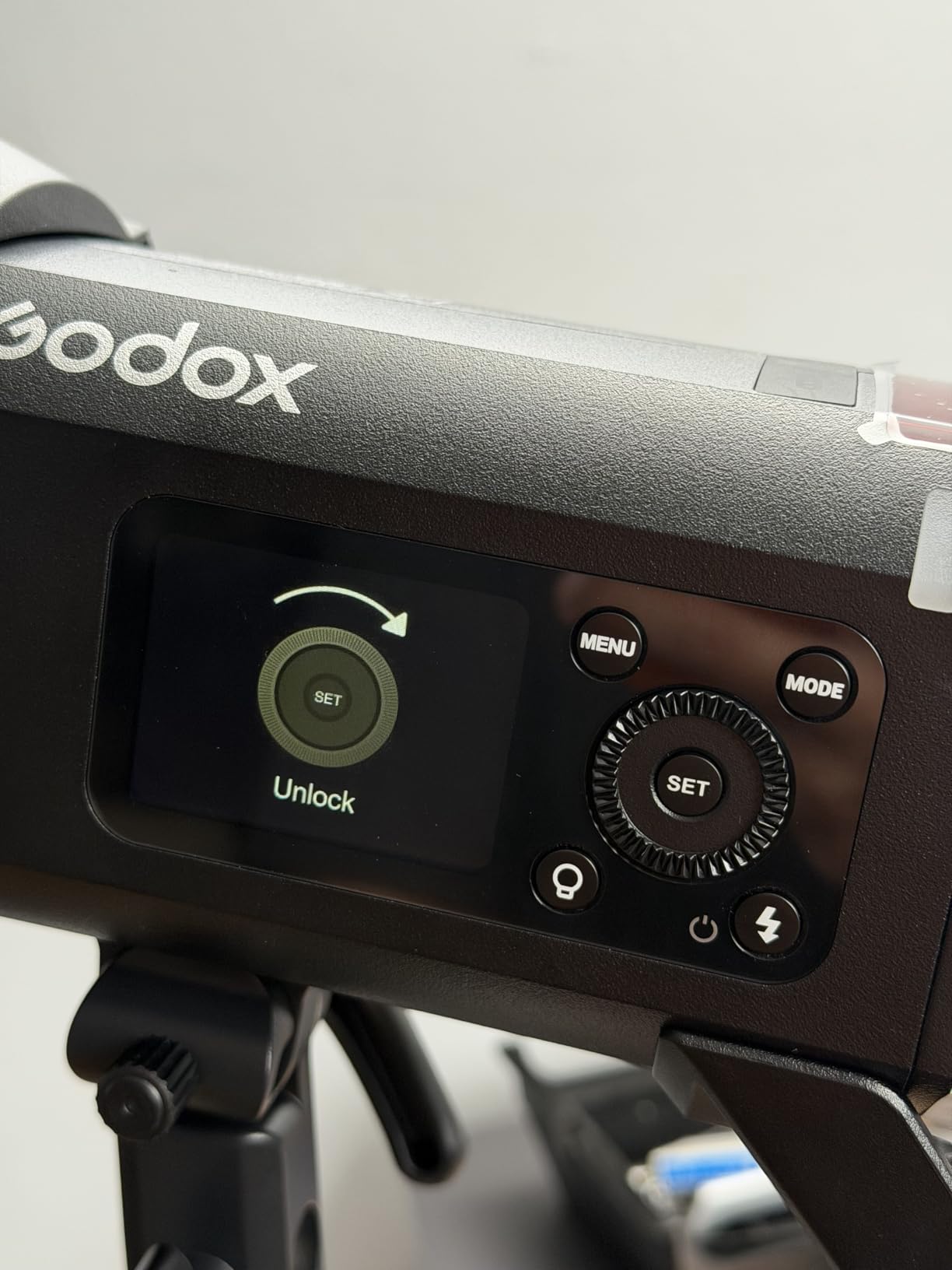 GODOX AD400 Pro II AD400Pro II Outdoor Flash Strobe, 400Ws TTL Studio Flash | 2.4G 1/8000s HSS Bowens Mount Monolight, 21.6V/2600mAh Battery, 460 Full Power Flashes, 30W Bi-Color Modeling Lamp customer photo 2