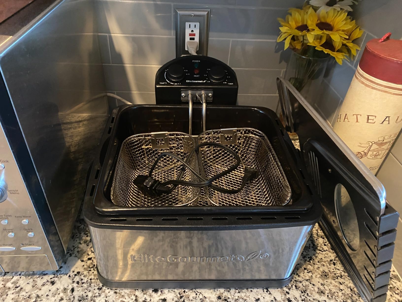 Elite Gourmet Deep Fryer, Dual 2-Qt Split Baskets, 4.5 Qt, Stainless Steel | 1700-Watt customer photo 1