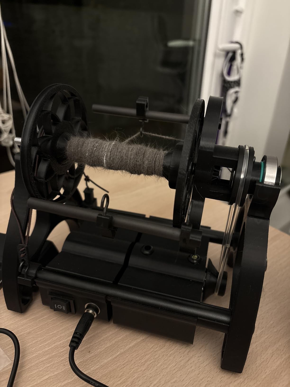 Electric Yarn Spinner Winder Spinning Wheel for Wool with 3 Bobbins, Small Yarn Winder with Forward & Reverse, Free Speed Adjustable (Black) customer photo 2