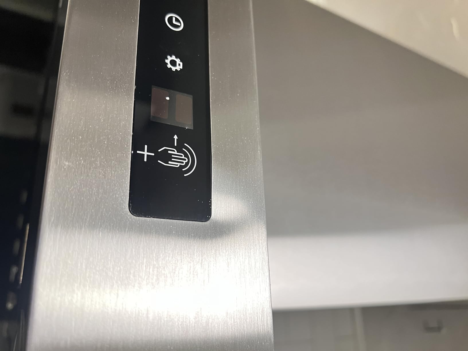VIKIO HOME Island Range Hood 1200 CFM, 30 Inch Stainless Steel Ducted Island Mount Range Hood, Gesture Sensing & Touch Control, 3-Speed Fan, Dual-Sided Control, 4 LED Lights customer photo 1