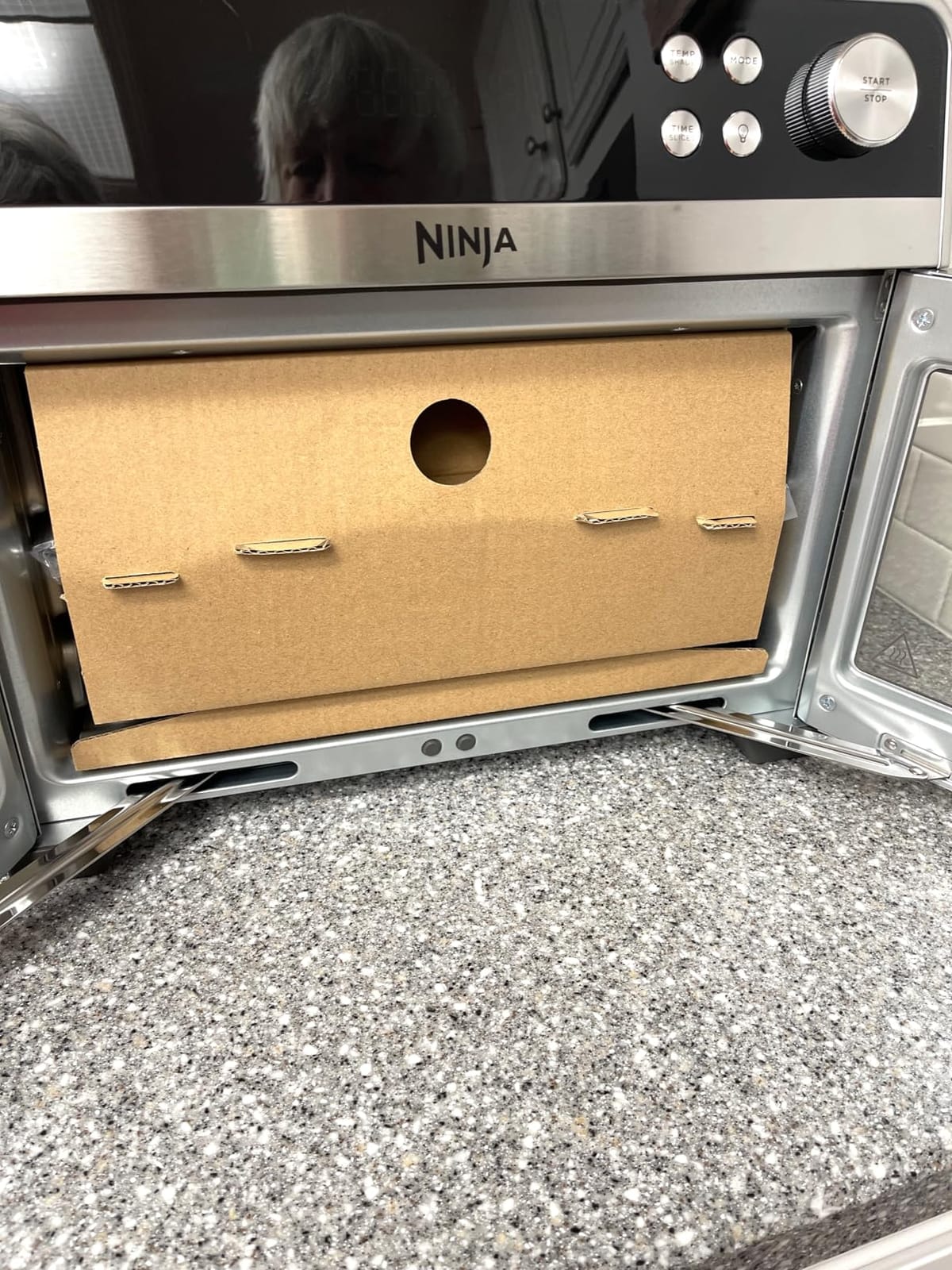 Ninja French Door Premier Air Fry Oven, 10-in-1, 20.3 Qt, FO101 customer photo 2