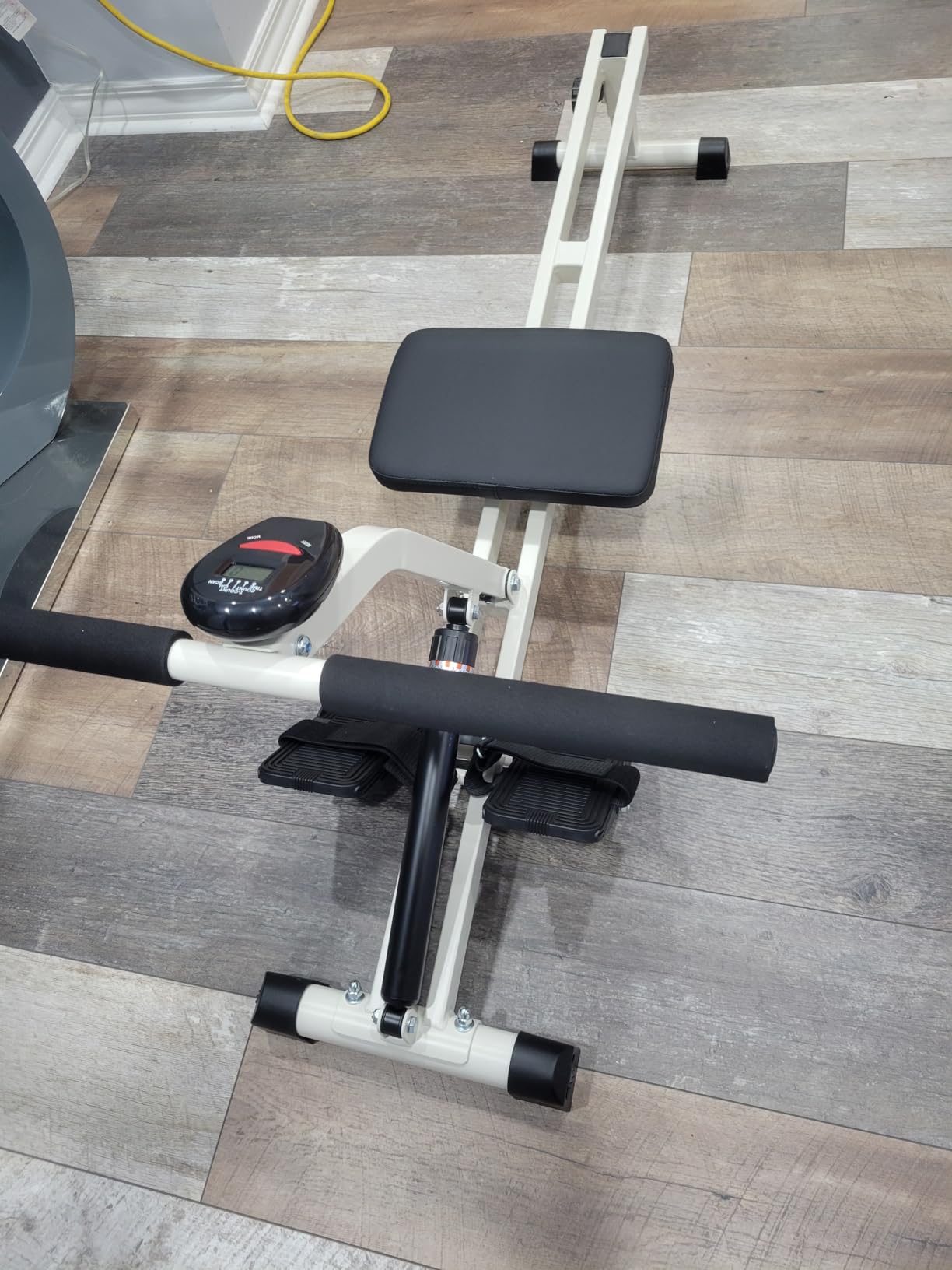 FEIERDUN Hydraulic Rowing Machine for Home, Compact Adjustable Rower with 12 Resistance Levels, 300LBS Weight Capacity, Full Body Workout Equipment customer photo 1