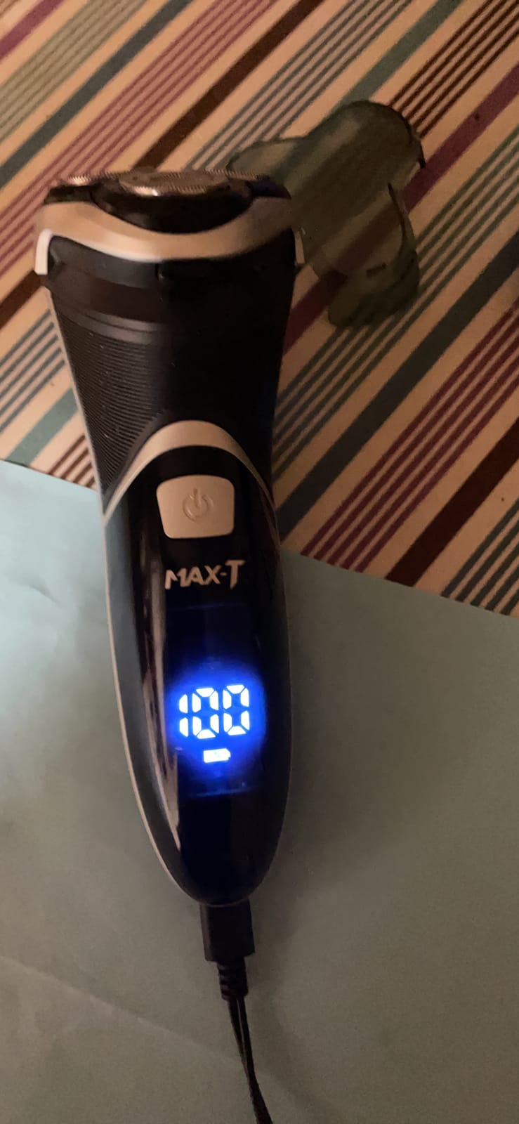 MAX-T Electric Razor for Men with Pop-Up Trimmer, IPX7 Waterproof Electric Shaver, 3D Rotary Shaver, Rechargeable Cordless Shavers for Men, Type-C, 120Mins Runtime, Plug & Play customer photo 2