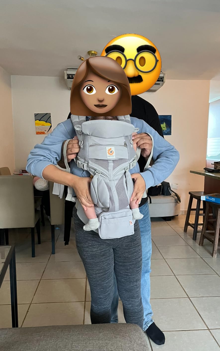 Ergobaby Omni Classic Baby Carrier for Newborn to Toddlers 0-48 Months - 4-Position Breathable Mesh Baby Carrier with Ergonomic Support, Fits 7-45 lbs, Soft Olive customer photo 2