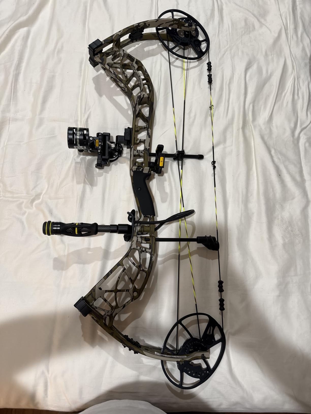 Bear Archery Adapt 2 HP RTH+, The Hunting Public Collaboration, Right-Handed, DHC Hybrid Cam, 27-32