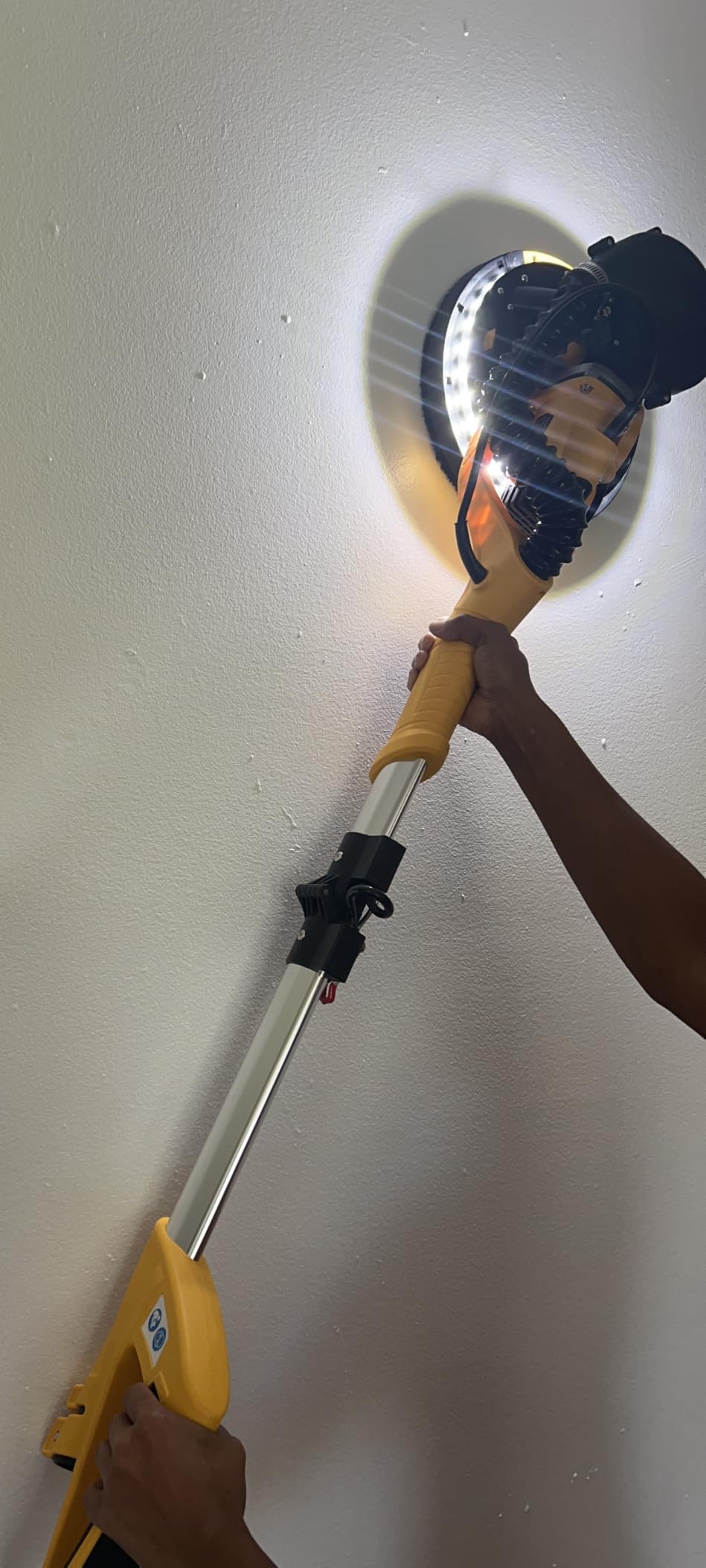 Drywall Sander Tool, KUPERIA 8.5 Amp Popcorn Ceiling Removal Tool, Orange | 7 Variable Speed 800-1800RPM,Electric Drywall Sander with Extendable Handle,LED Light,6 Basic Sand Paper& 6 Grid Sandpaper customer photo 1