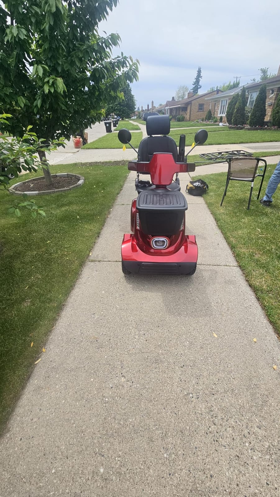 Ecomobi 32 Miles Heavy-Duty 1000W Mobility Scooter for Seniors & Adults | 500LBS Load, 15MPH, Bluetooth Speaker & GPS Tracker, Full Suspension, USB Charging & Dual Baskets, 20 Degree Climbing customer photo 1