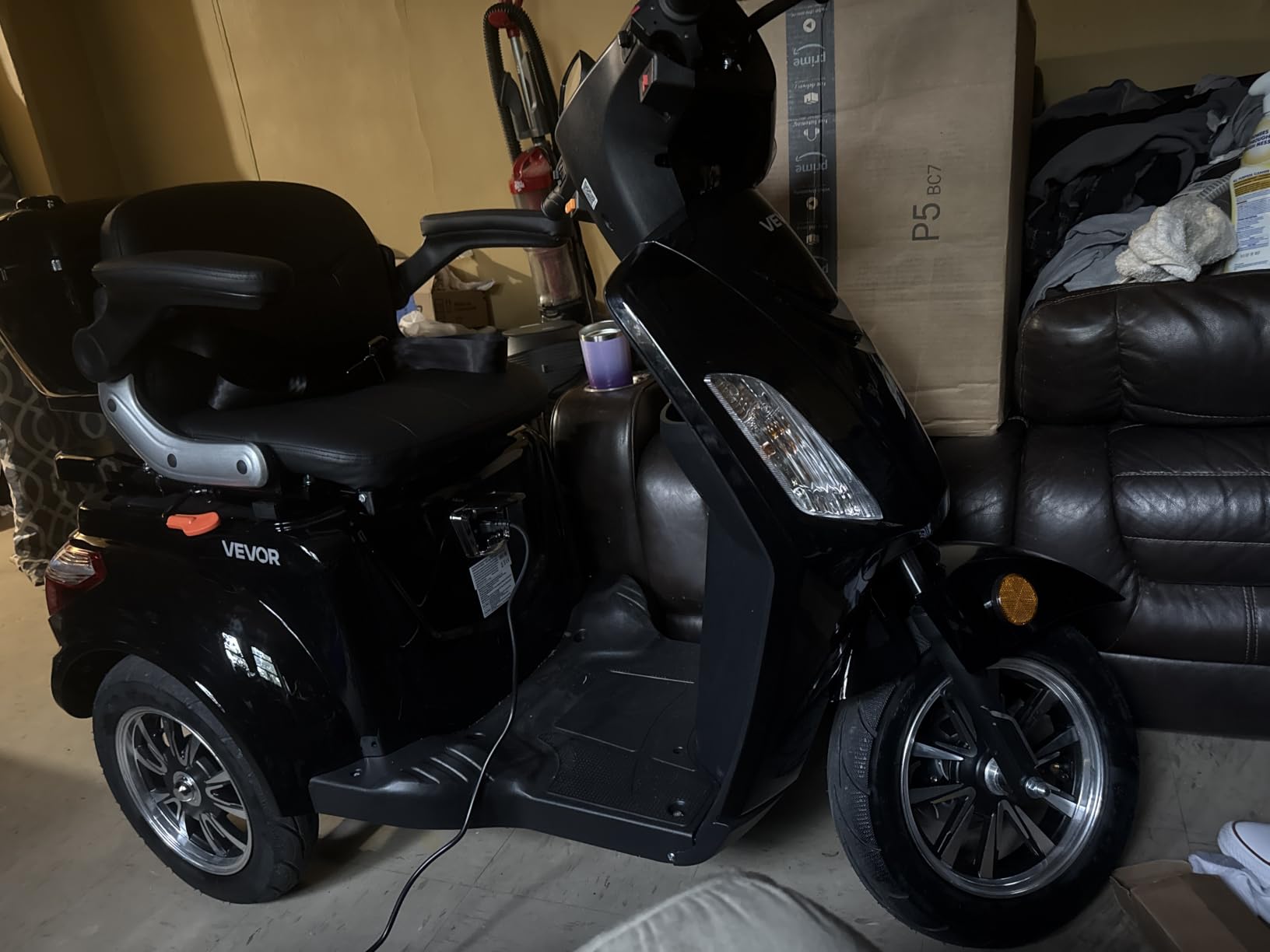 VEVOR Heavy Duty 3-Wheel Mobility Scooters for Seniors & Adults, 500lbs Capacity, 21.5 Miles 3-Speed Long Range, 1000W All Terrain Electric Recreational Scooter Wheelchair, 20 Degree Max Climbing Capacity customer photo 2