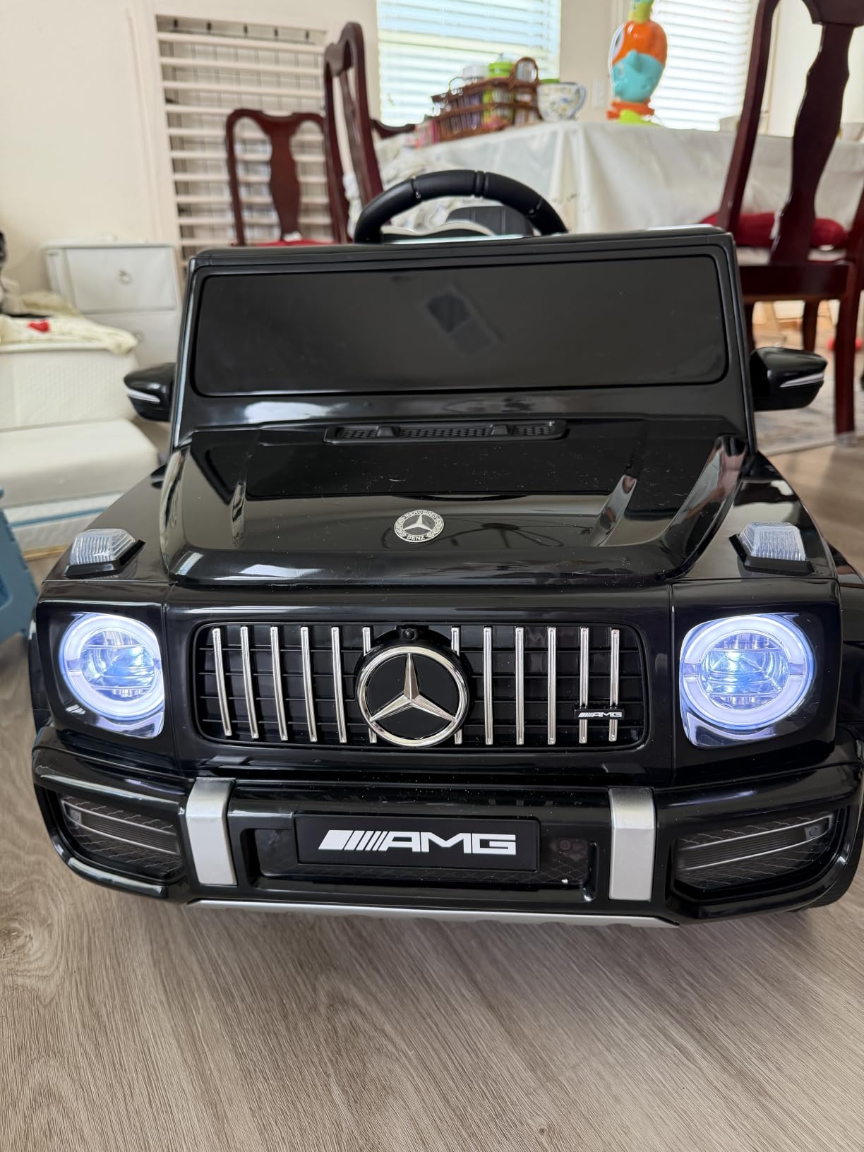 ELEMARA Licensed Mercedes-Benz AMG G63 Ride on Toys, Electric Car for Kids, White customer photo 2