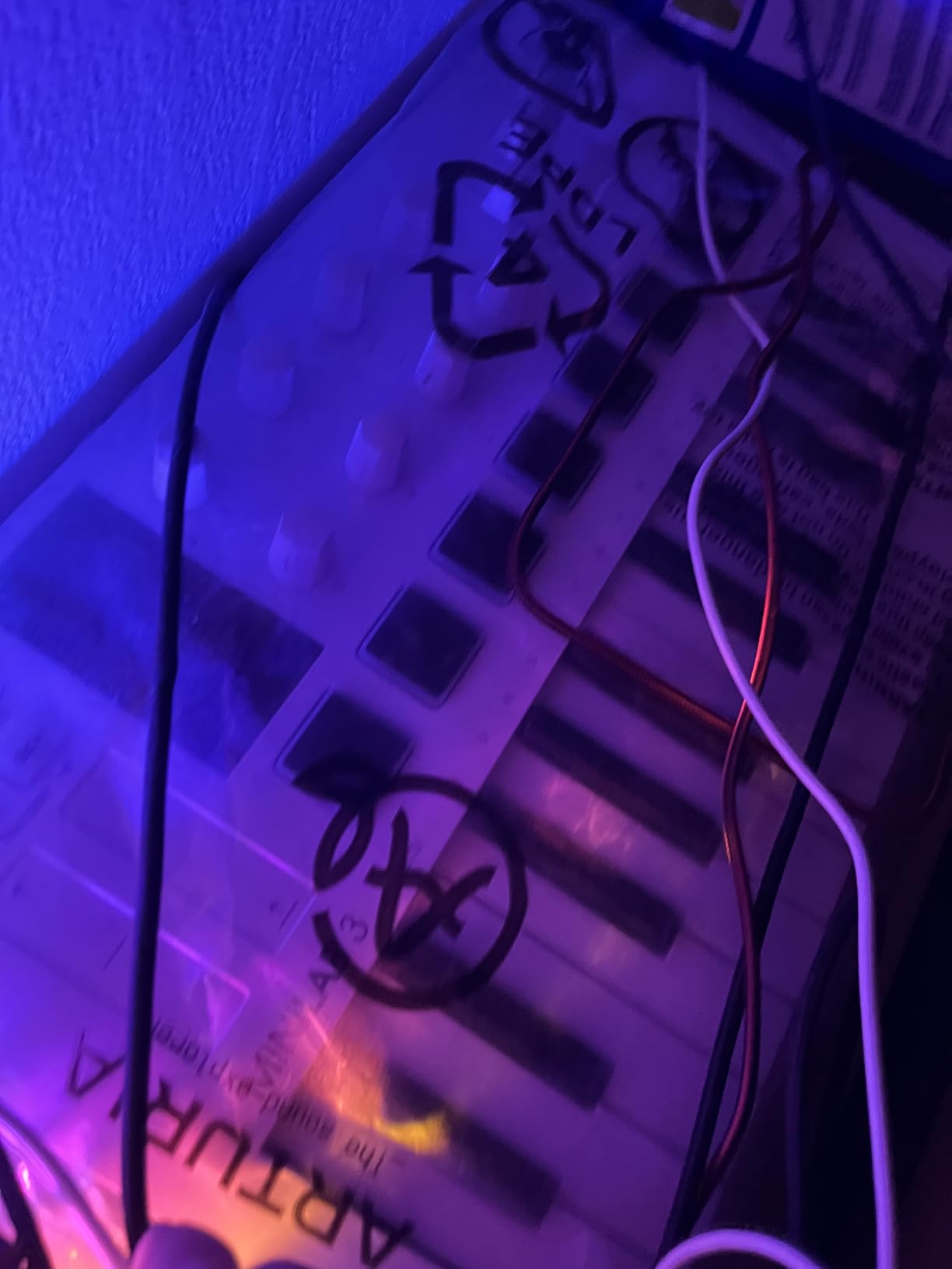 Arturia MiniLab 3 Universal MIDI Controller, Champagne customer photo 2