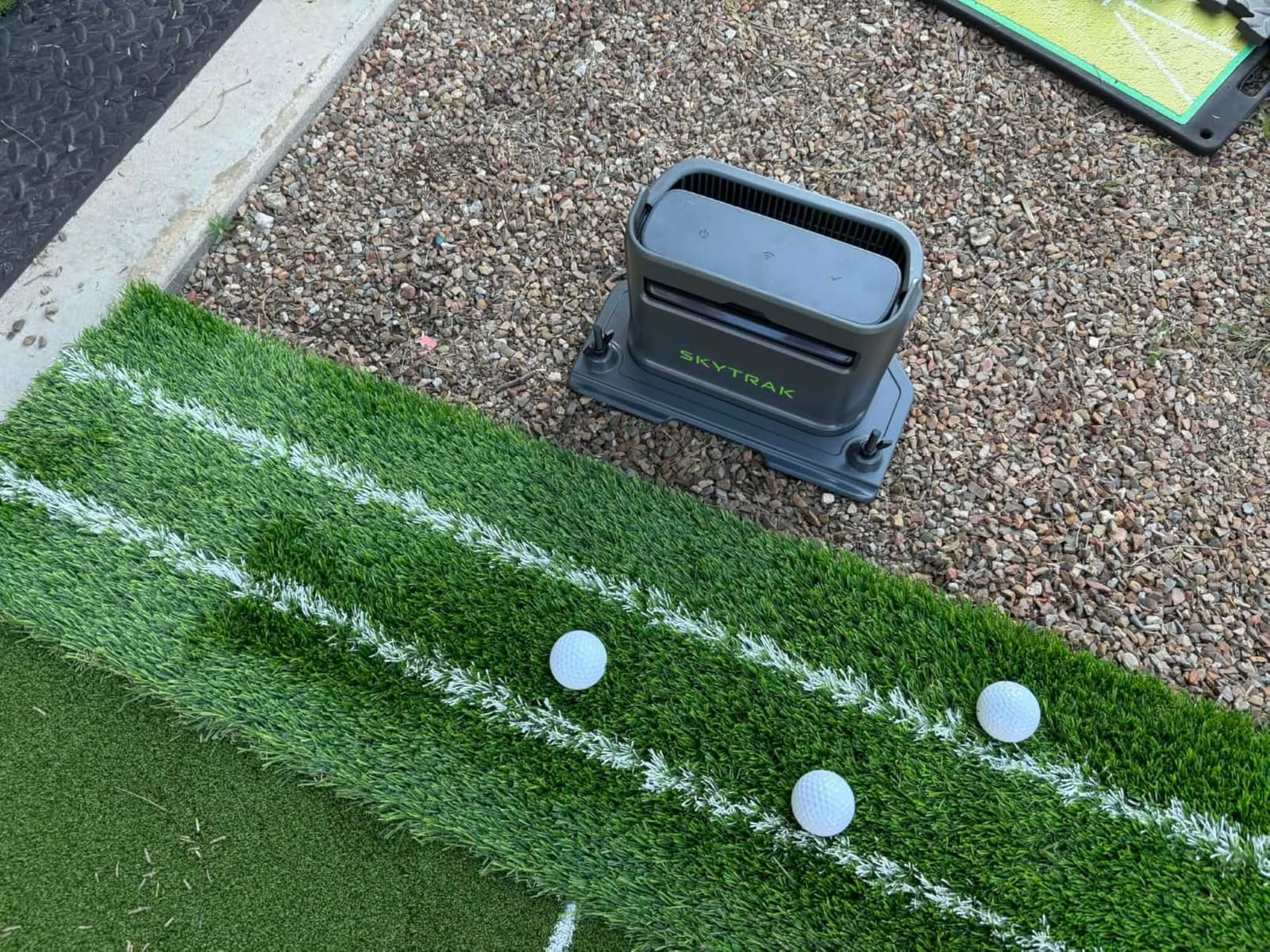 SkyTrak ST MAX Golf Launch Monitor with 1-Year Software Included customer photo 2