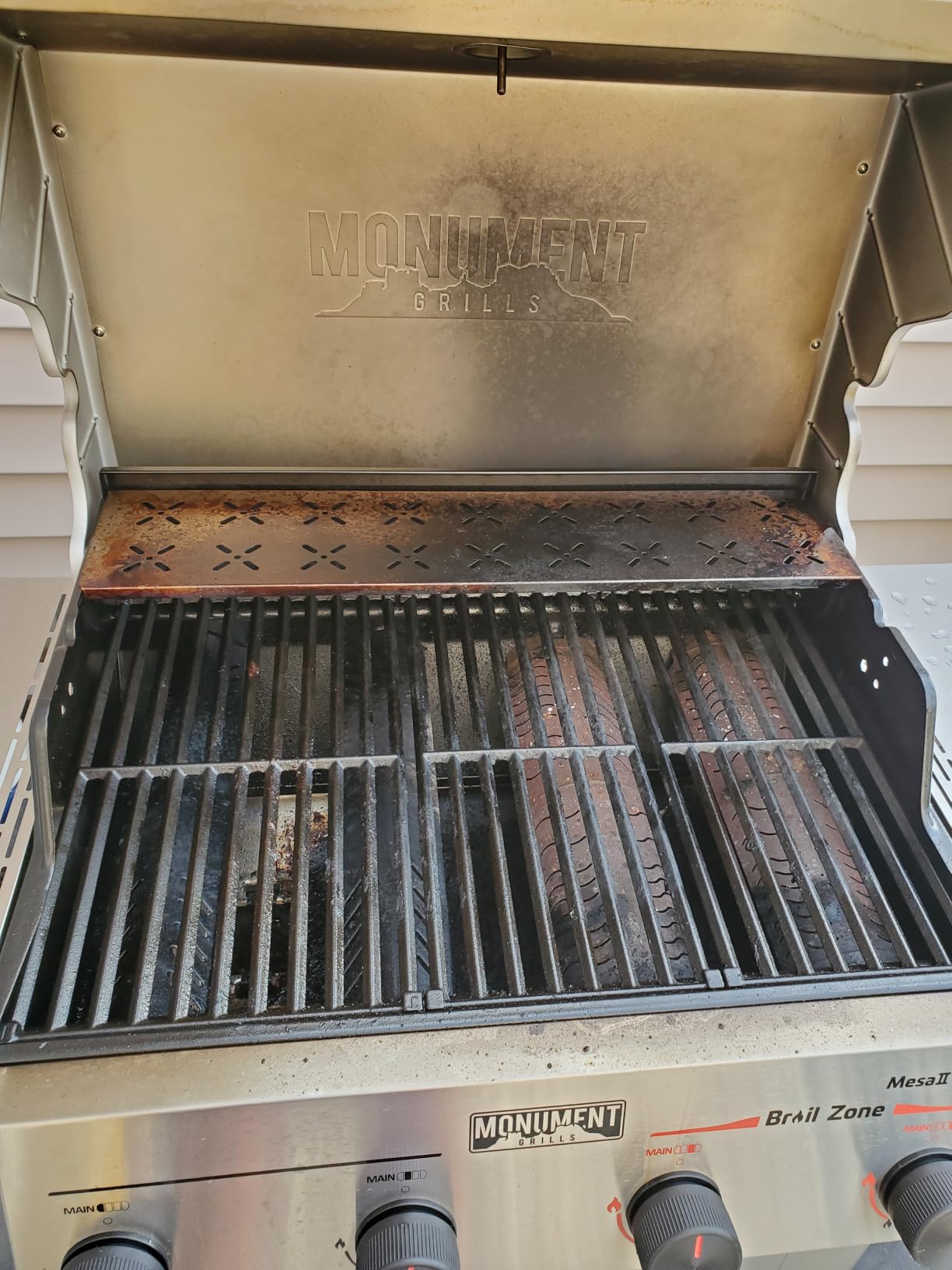 Monument Grills 4 Burner Propane Gas Grill with Advanced Broil Zone, Stainless Steel Outdoor Mesa 2 Barbecue Grill, Foldable Side Shelves, 500°F in 5 Mins, Fast Assembly, Mesa II 410FBZ customer photo 1