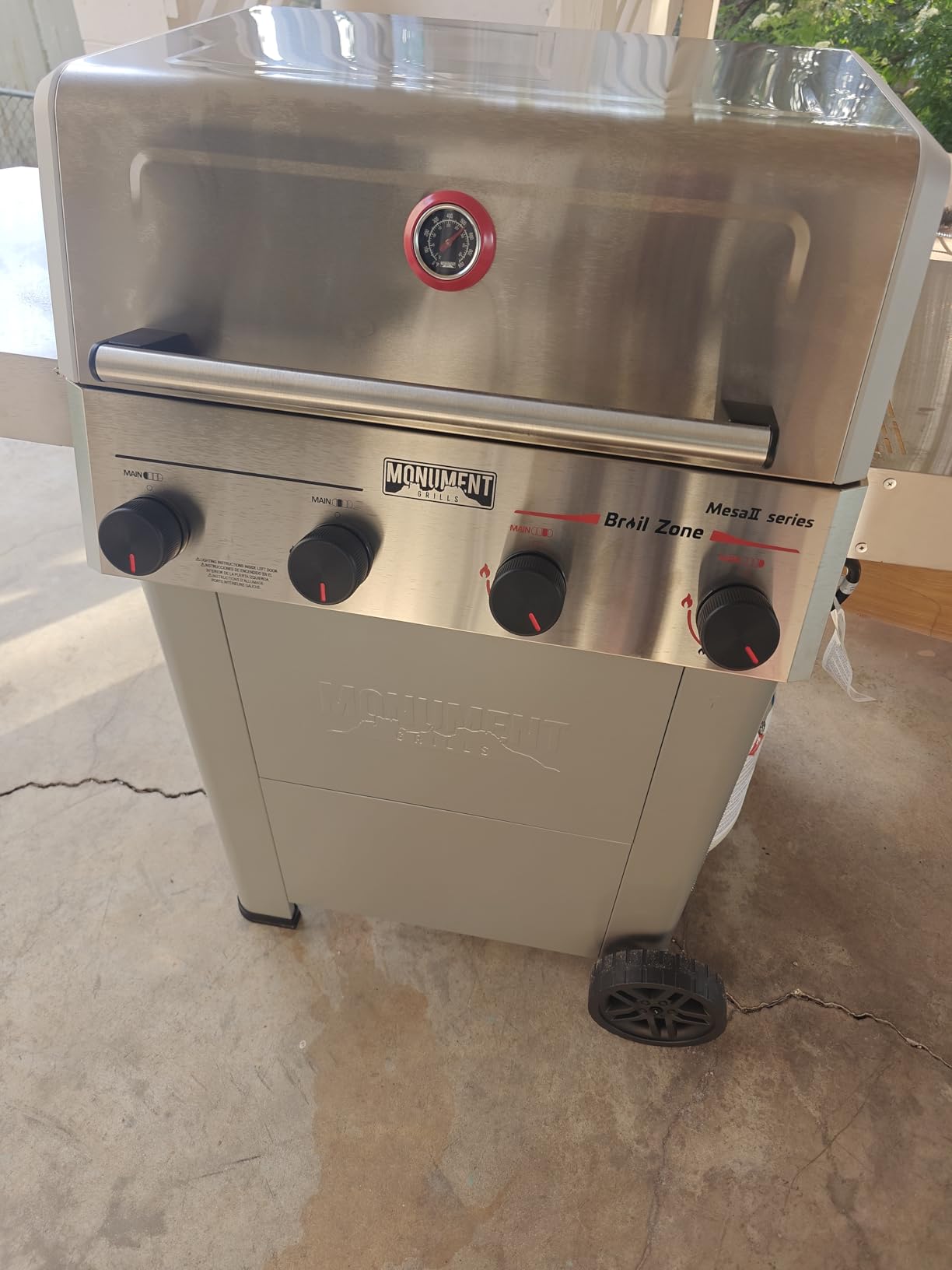Monument Grills 4 Burner Propane Gas Grill with Advanced Broil Zone, Stainless Steel Outdoor Mesa 2 Barbecue Grill, Foldable Side Shelves, 500°F in 5 Mins, Fast Assembly, Mesa II 410FBZ customer photo 2