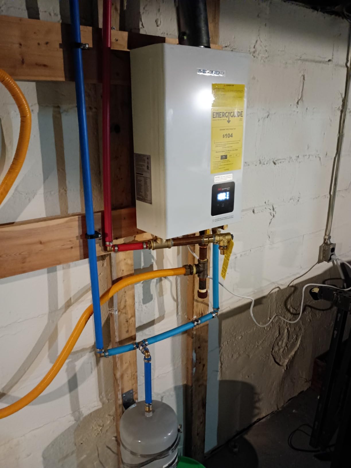 MIZUDO Natural Gas Tankless Water Heater, 199,000 BTU, Indoor | 10.3 GPM High Flow, Whole-Home Endless Hot Water, 5-7 Outlets, WiFi & App Control, CSA Certified, 95-149°F, Anti-Freeze customer photo 1