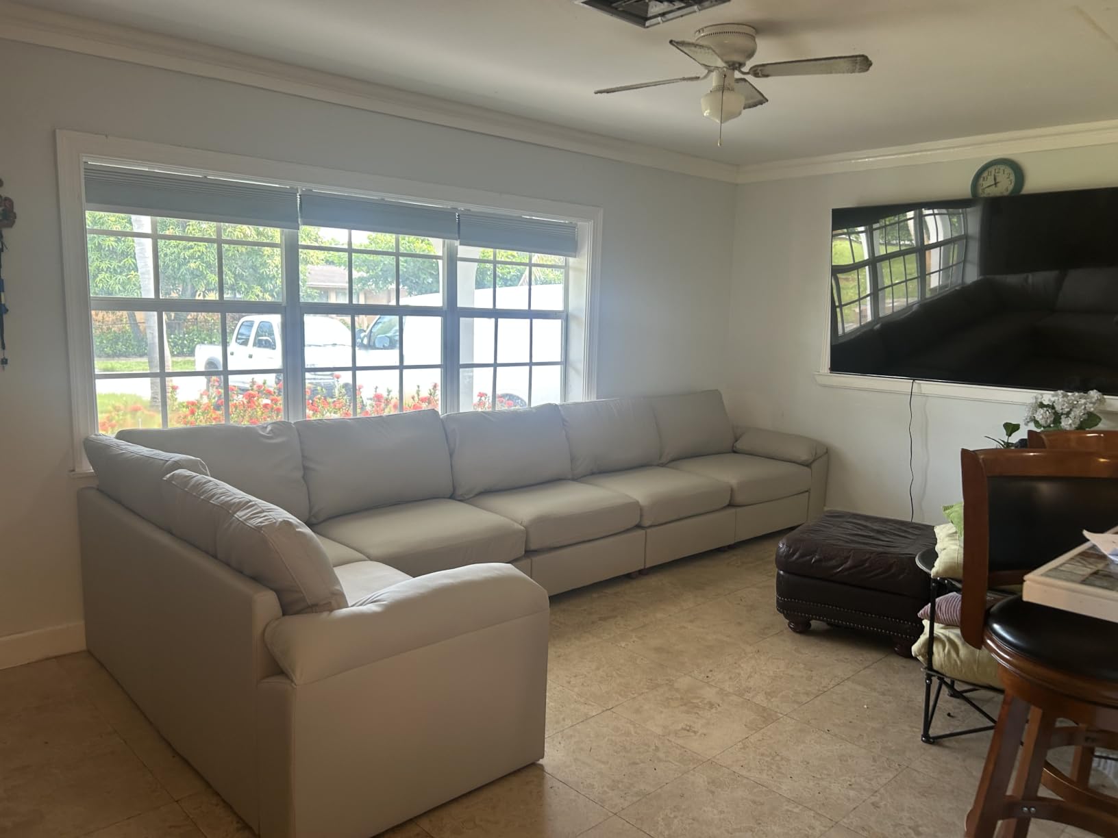 EASE MOOSE Modular Sectional Sofa, U Shaped Scratch Resistant Couch, Beige, Pet-Friendly Faux Leather, Large Deep Seat, Easy to Clean, Solid Wood Frame, Easy Assembly customer photo 1