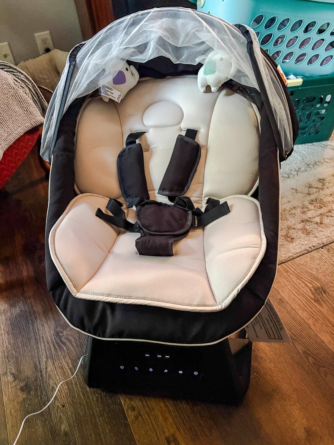 Pamo Babe Portable Baby Swing - Electric Baby Rocker with Cry Detection, 5 Swing Speeds, Bluetooth & Remote Control, Adjustable Backrest, Indoor & Outdoor Swing Chair for Newborn Babies - Black customer photo 1