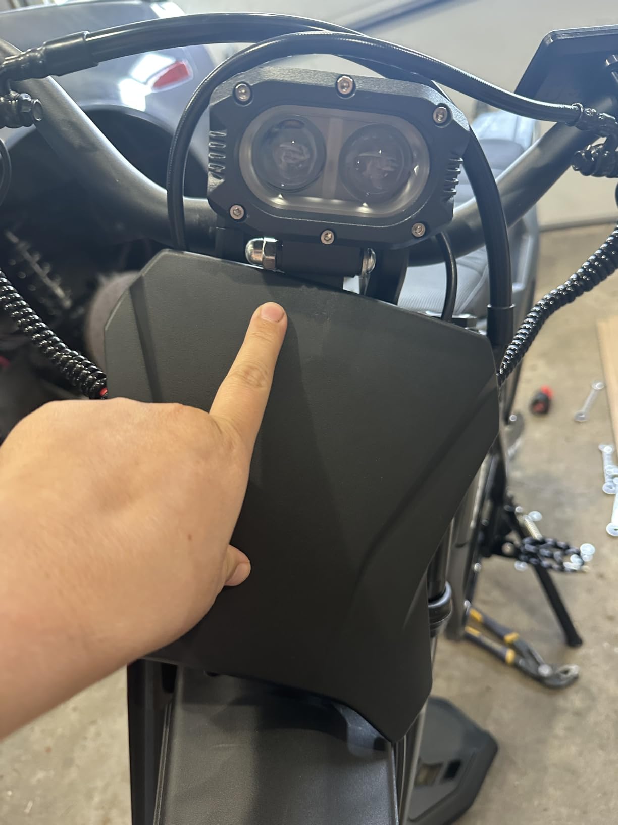 Yozma IN10 Electric Dirt Bike, 2600W 40MPH Electric-Motorcycle with 48V/23AH Battery Ebike, Full Hydraulic Brakes and Suspensions Mountain Off-Road E Dirt Bike, for Teens & Adults customer photo 1