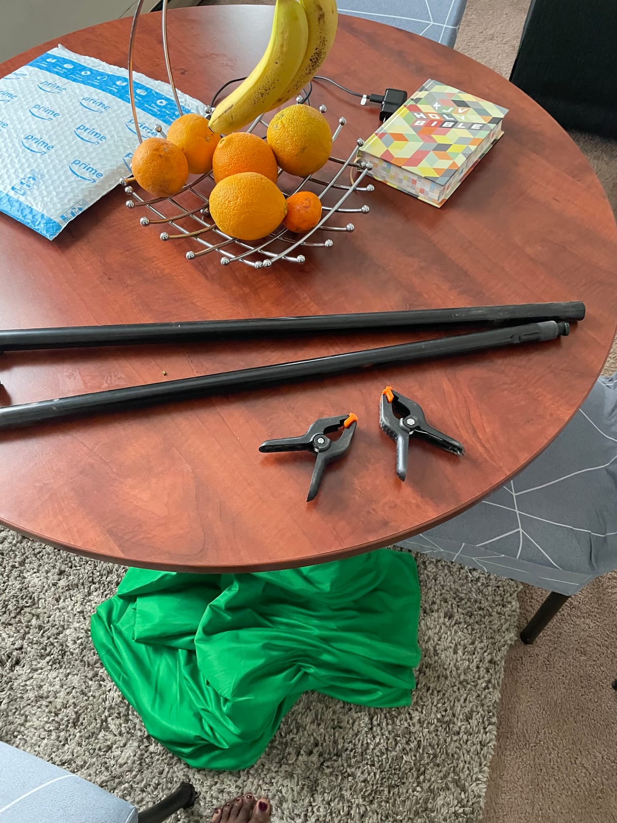 EMART 8.5x8.5ft Large Green Screen Backdrop Kit, 8.8x7.5FT T-Shape Stand | Reverse Folding Tripod Stand, Spliced Crossbar Plate & 6 Clamps for Studio Shooting, Live Stream customer photo 2