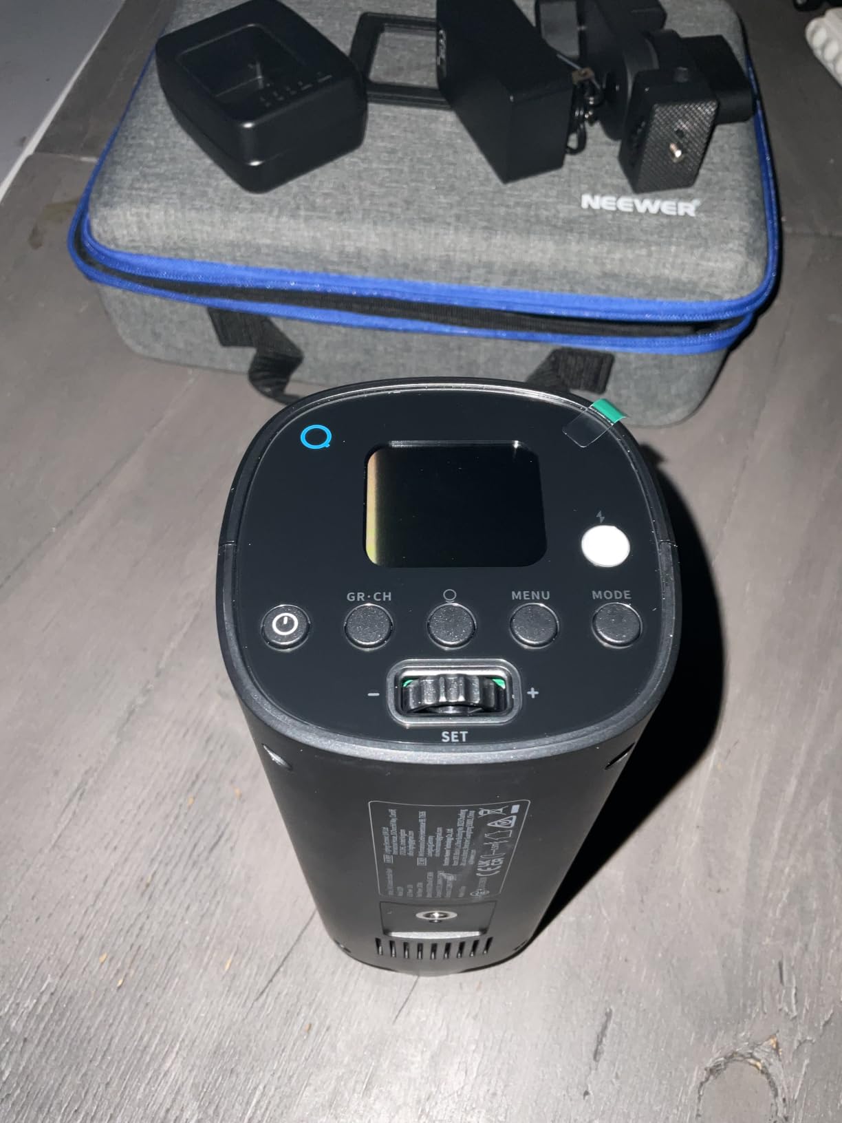 NEEWER 120Ws 2.4G TTL Outdoor Strobe Flash, Compatible with Godox, 1/8000s HSS Portable Studio Monolight with Modeling Light/3000mAh Battery/420 Flashes/1.5s Recycle for Photography Photoshoots, Q120 customer photo 2
