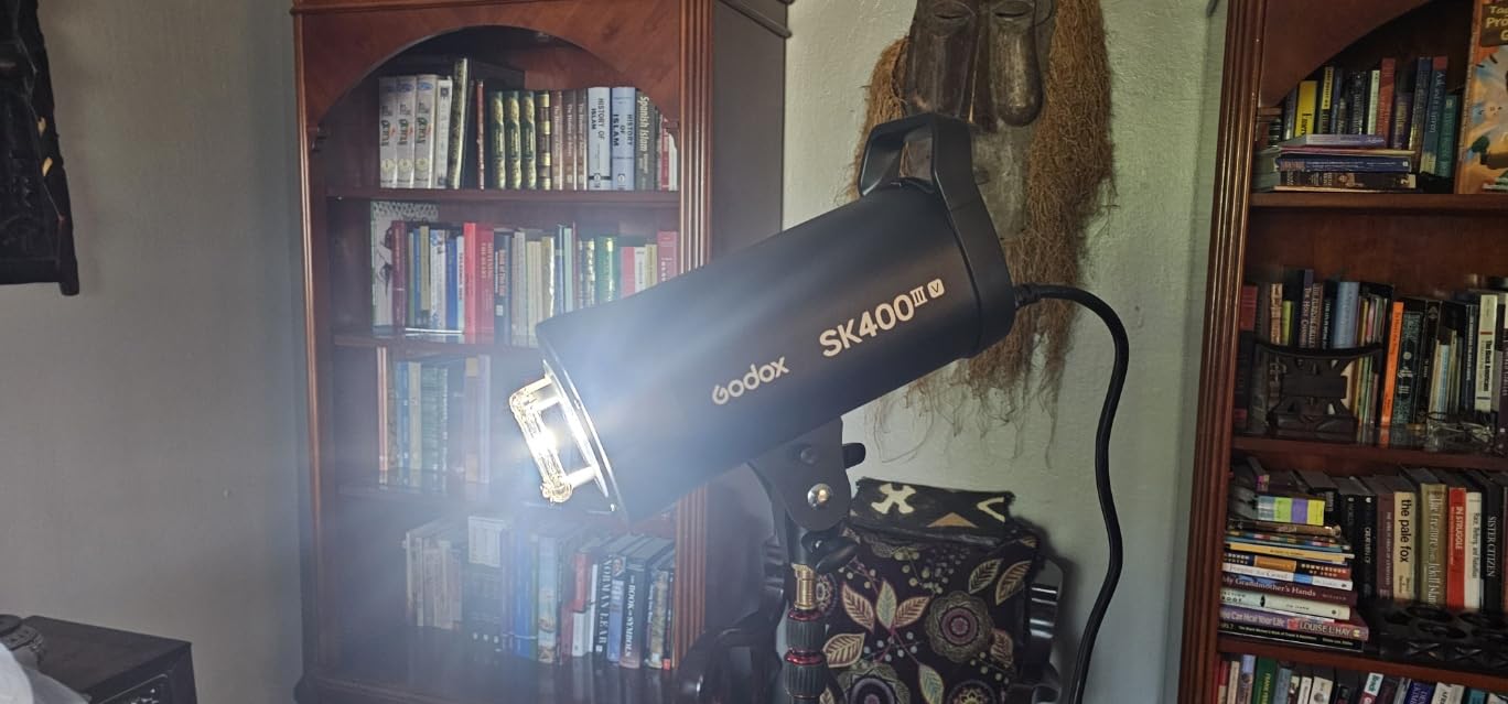 Godox SK400III-V SK400IIIV 400Ws Bowens Mount Studio Strobe Light | 2.4G X system, GN65, 5700K, built-in modeling lamp, 0.1-1.5s recycle, great for portrait, wedding & product shooting customer photo 1