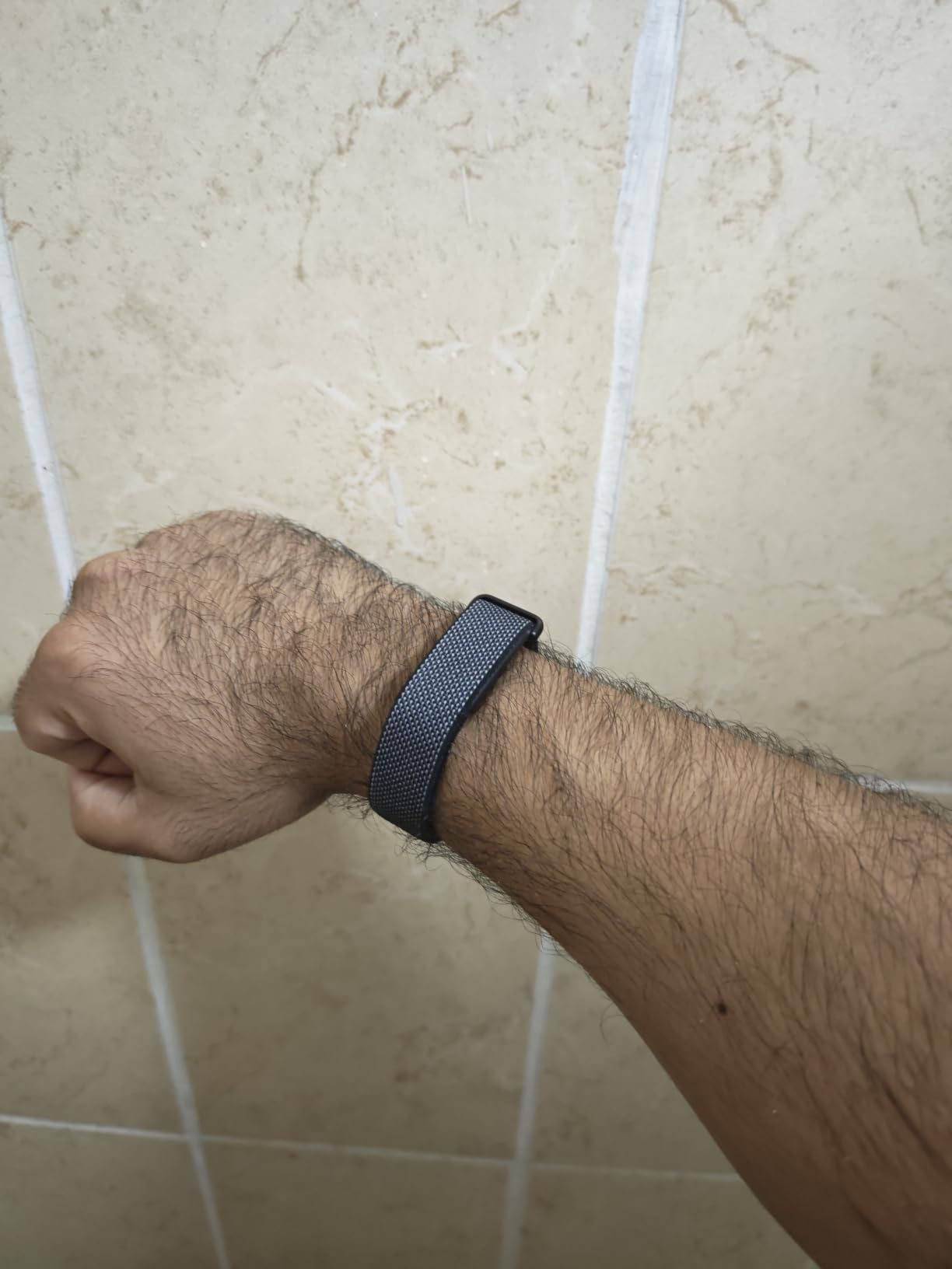 Fitbit Google Air - Screenless Activity Tracker - Obsidian | Fitness, heart rate, & sleep tracking, personalized AI-powered coaching, up to 7 days battery life, works with iOS & Android customer photo 1