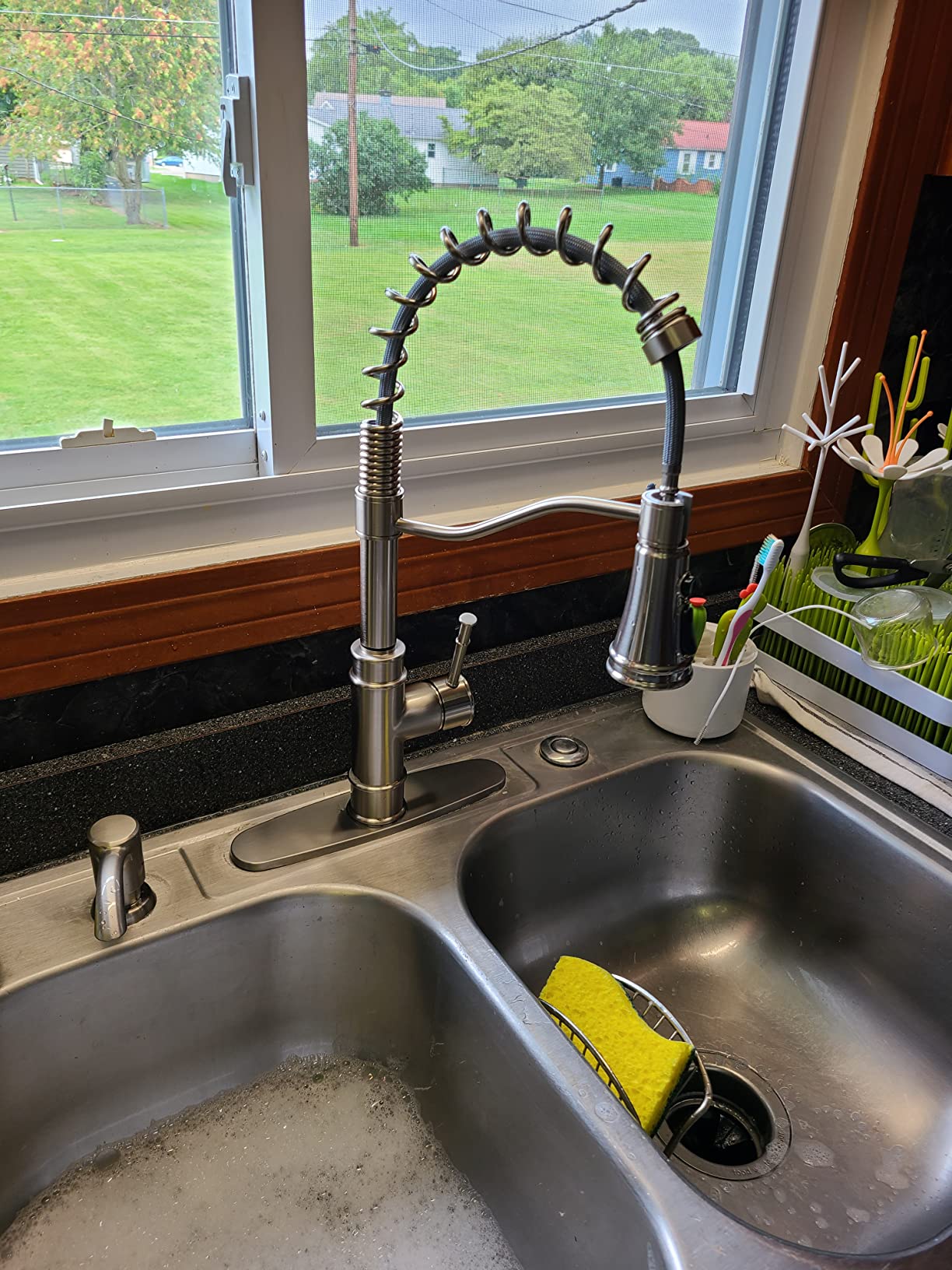 Touchless Kitchen Faucet with Pull Down Sprayer for Kitchen Sink, Single Handle Motion Sensor Faucet with LED Light and Dual-Function Spray, Hands-Free Brushed Nickel Stainless Steel customer photo 1