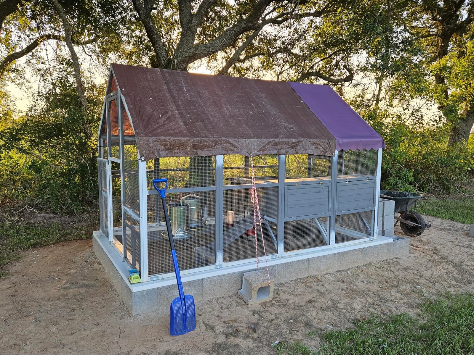 PawHut Large Wooden Chicken Coop for 8-10 Hens 83