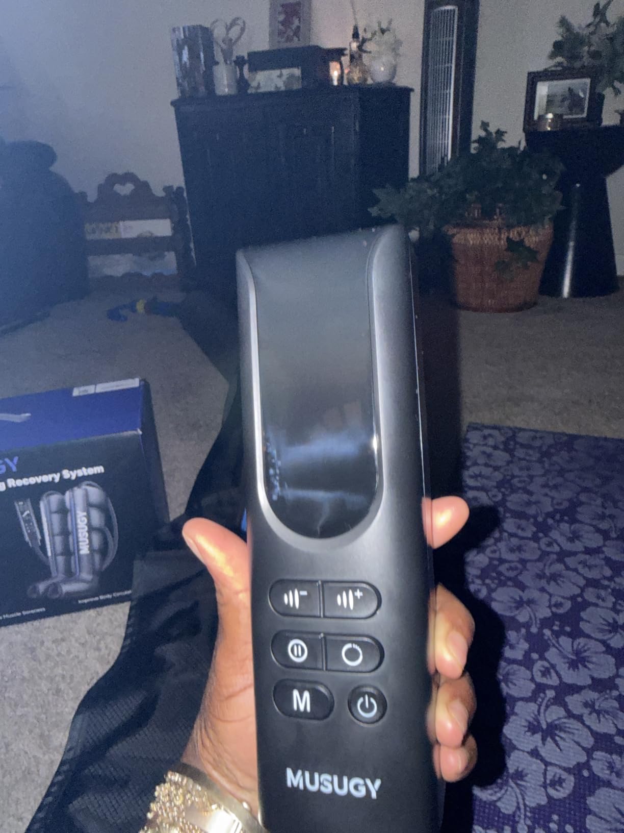Sequential Leg Compression Massager for Circulation: Full Leg Air Compression Boots for Massage Therapy & Fatigue Relief (Medium) customer photo 2