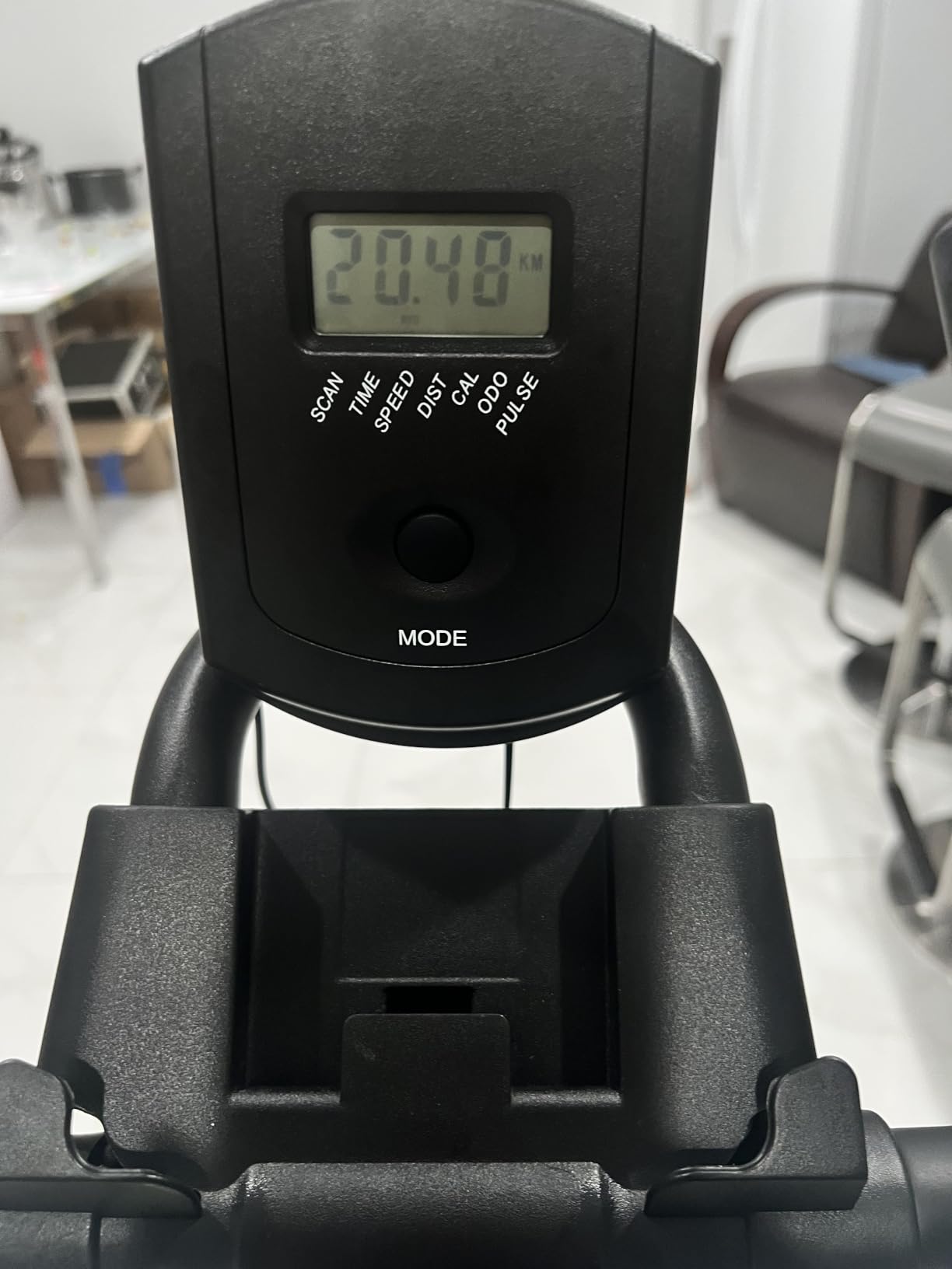 CURSOR FITNESS Exercise Bike, Stationary Bikes for Home with Brake Pad | Indoor Cycling Low Noise Bike for Home with Exclusive App, Spin Workout Bike with Tablet Mount, 300 lb Weight Capacity customer photo 1