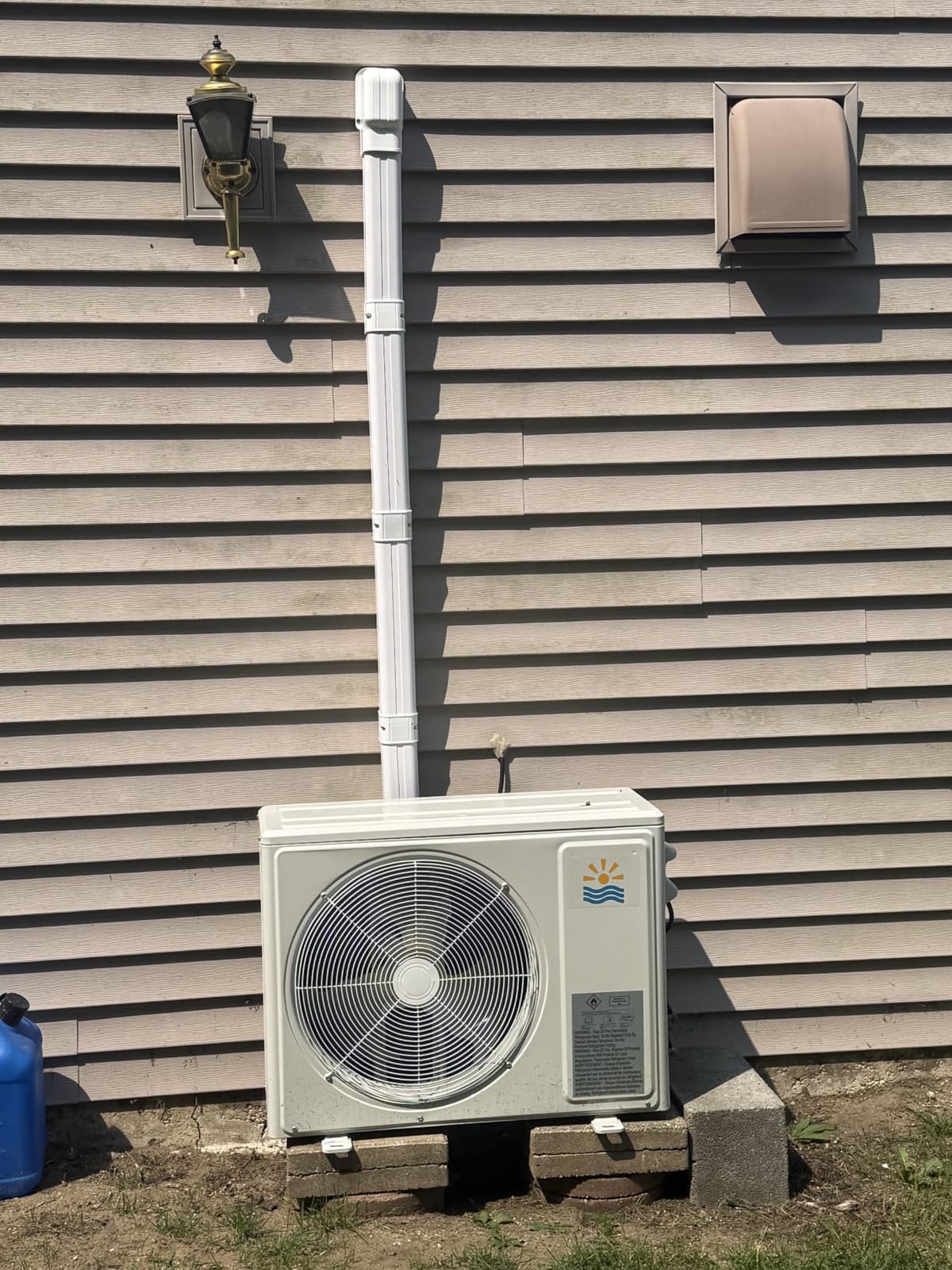 12000 BTU Mini Split AC & Heating System, Heat Pump, 19 SEER2, 115V | AHRI Certified, ductless inverter design, pre-charged, high energy efficiency, cooling & heating for rooms up to 750 sq. ft. customer photo 1