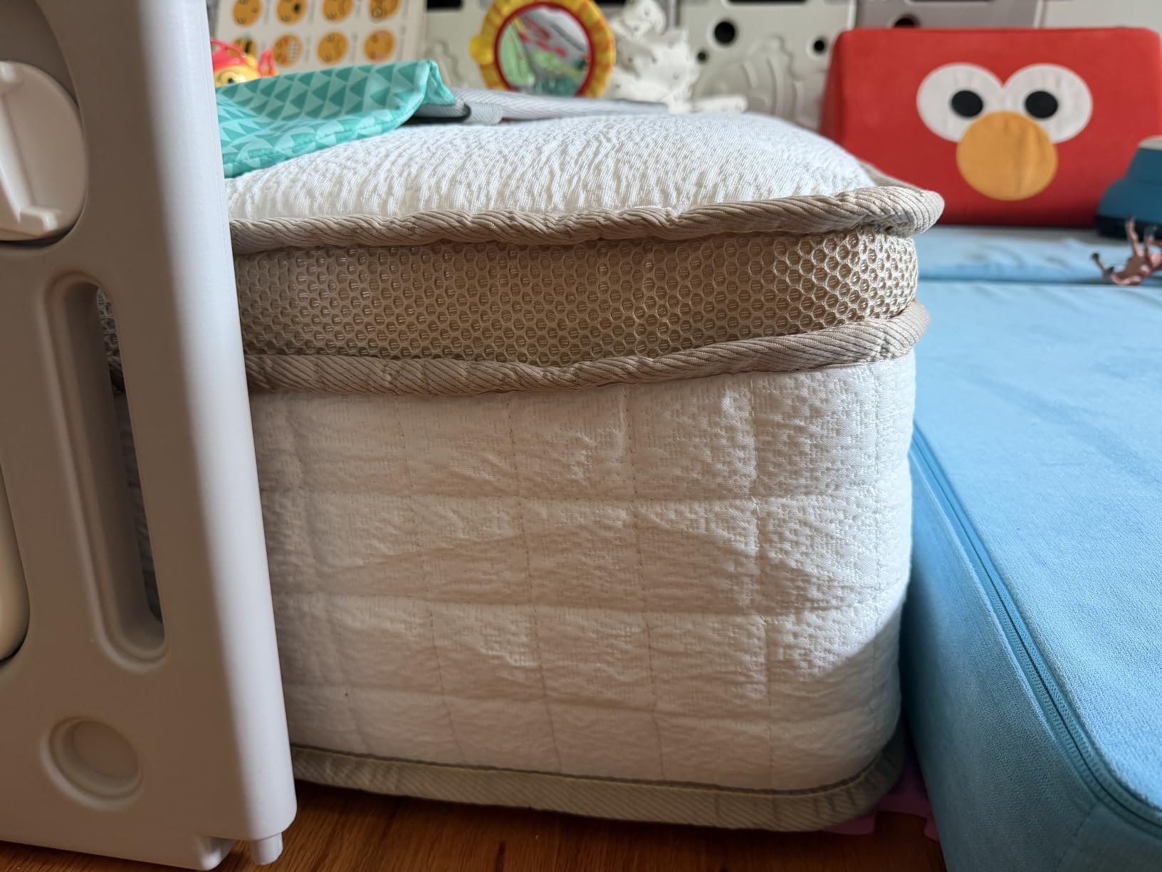 MOOA Queen Mattress, 12 Inch Cooling Hybrid Mattress in a Box, Medium Firm | Gel Memory Foam & Pocket Springs, Contouring Support & Pressure Relief, Motion Isolation, Extra Edge Support, Fiberglass Free customer photo 1
