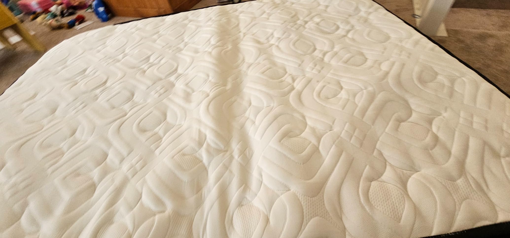 BedStory Medium Firm Queen Mattress 14 Inch, Deep Sleep Hybrid Mattresses 7-Zone Pain Relief - Medium Firm Bed in a Box - Fiberglass Free, CertiPUR-US Certified customer photo 1